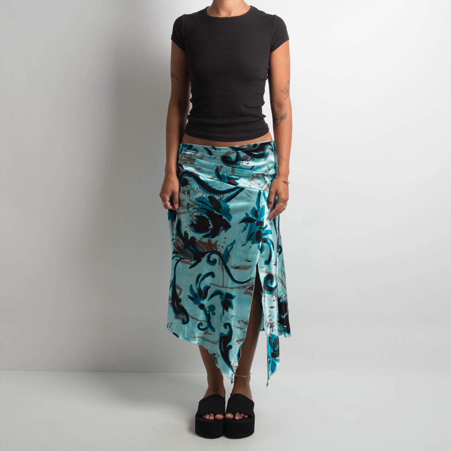 TEAL PATTERNED SATIN MIDI SKIRT