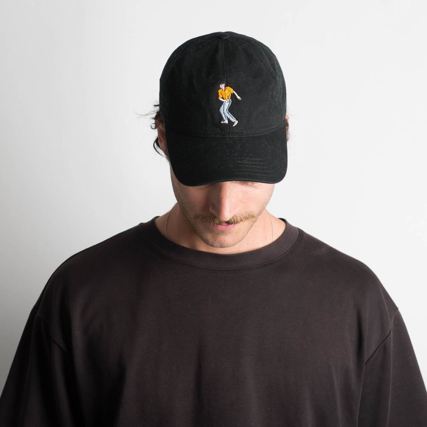 BLACK EMBROIDERED CAP