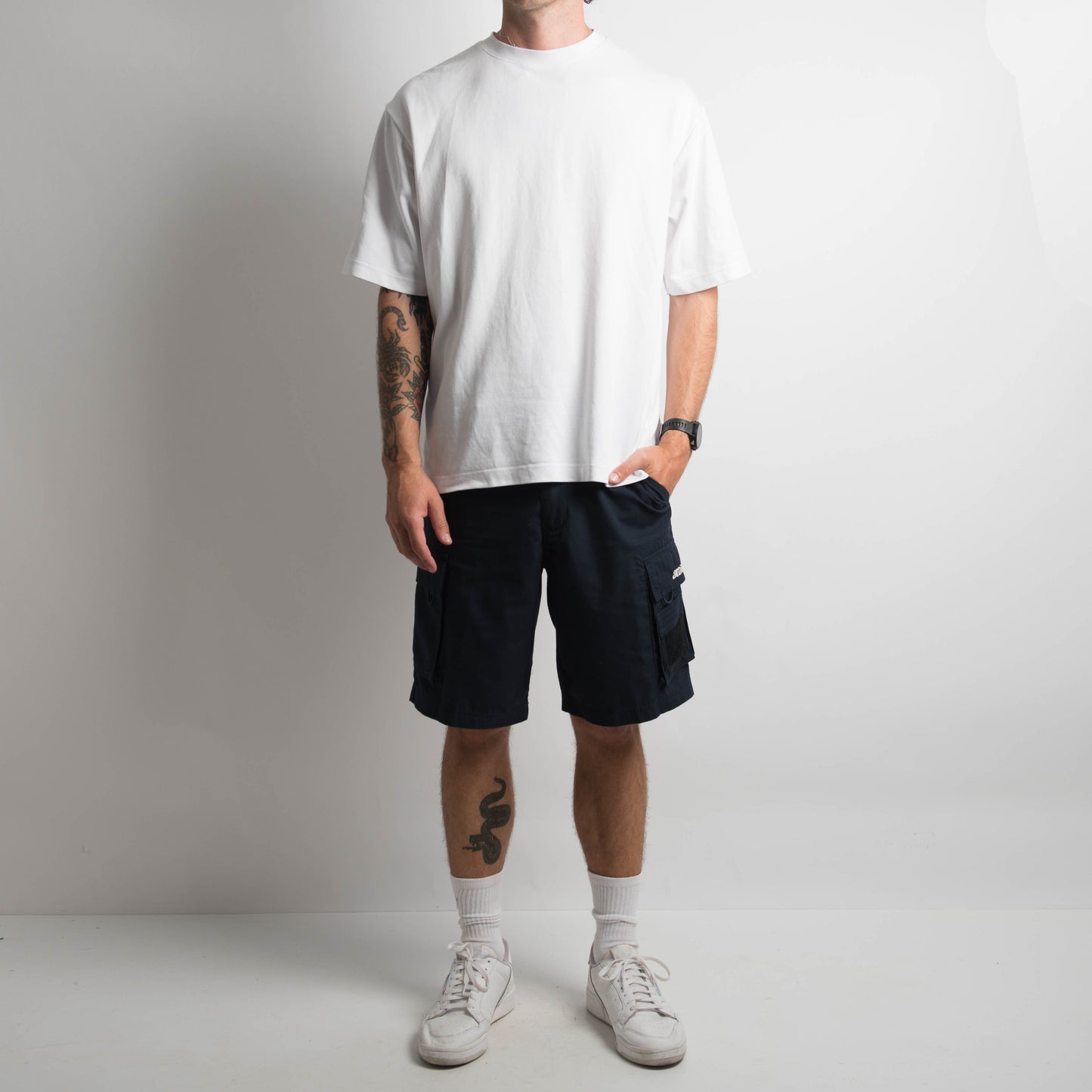 NAVY CARGO SHORTS