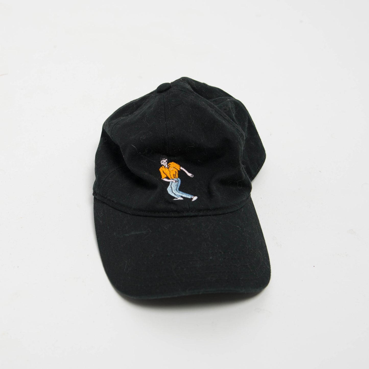 BLACK EMBROIDERED CAP