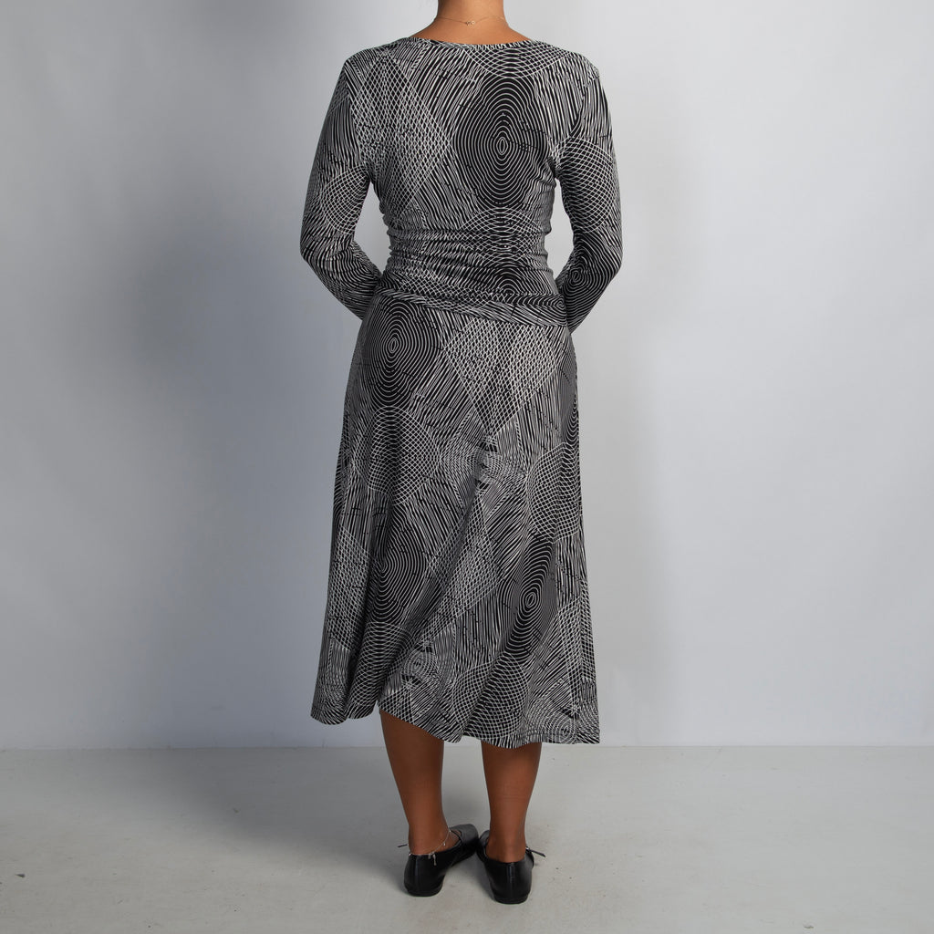 SLINKY PATTERN MIDI DRESS
