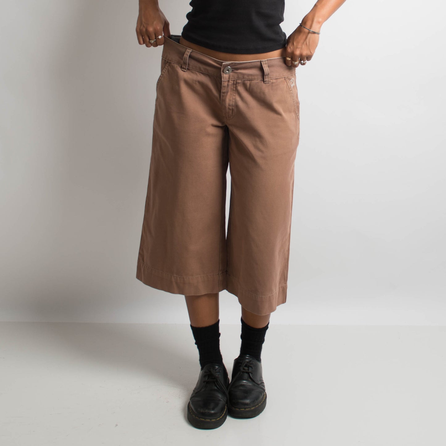 PANTALON 3/4 À JAMBE LARGE MARRON