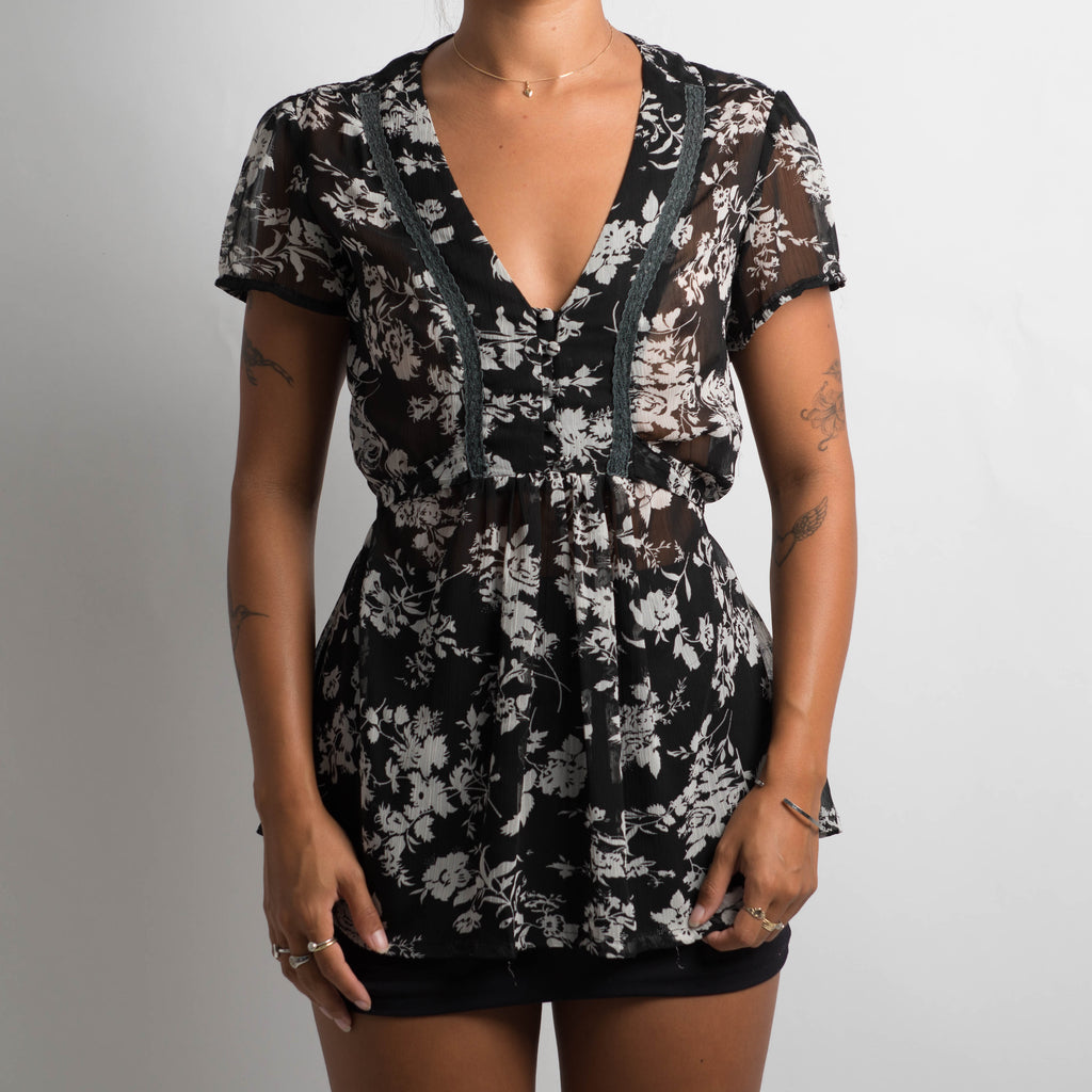 SHEER PATTERNED BLOUSE