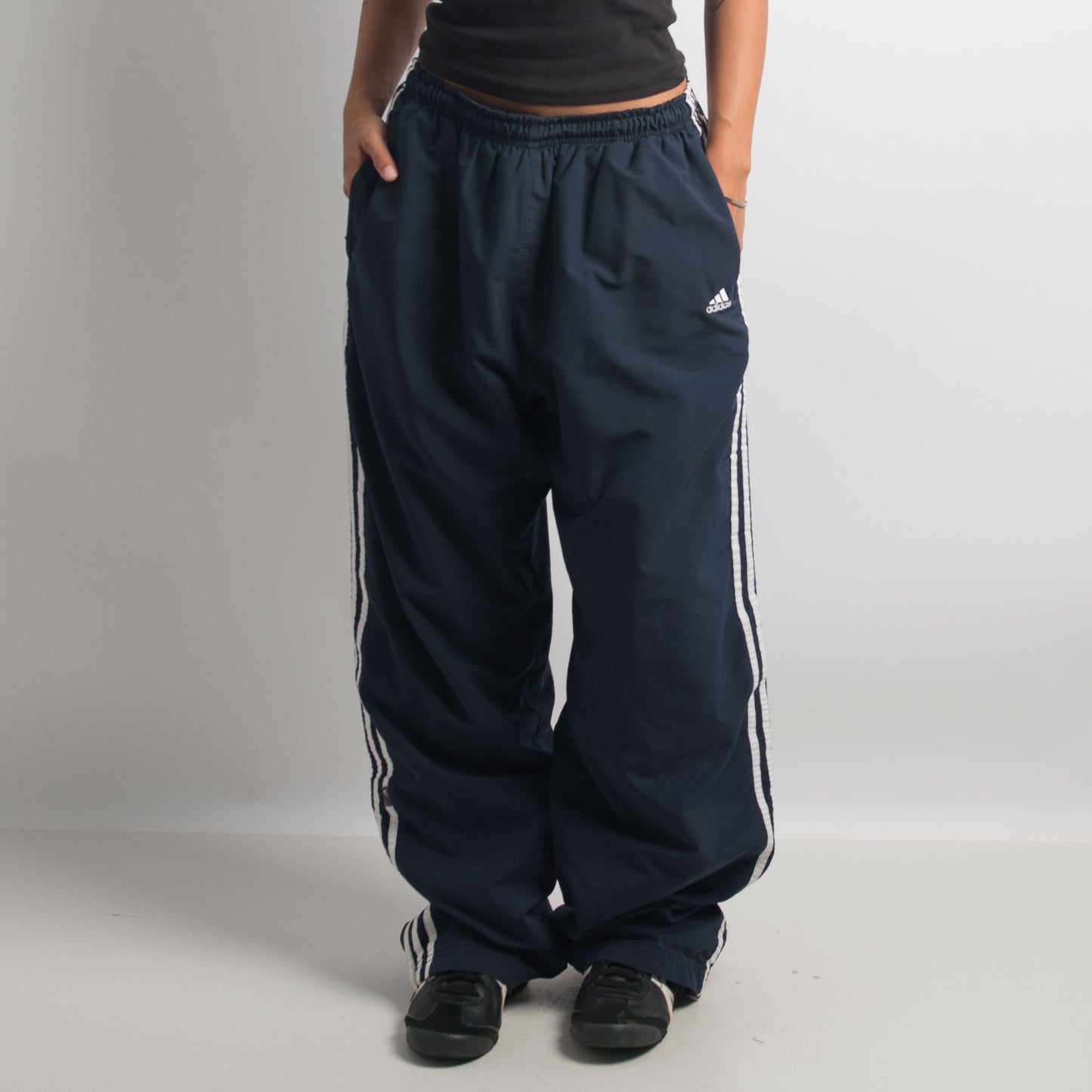 NAVY ADIDAS TRACKPANTS