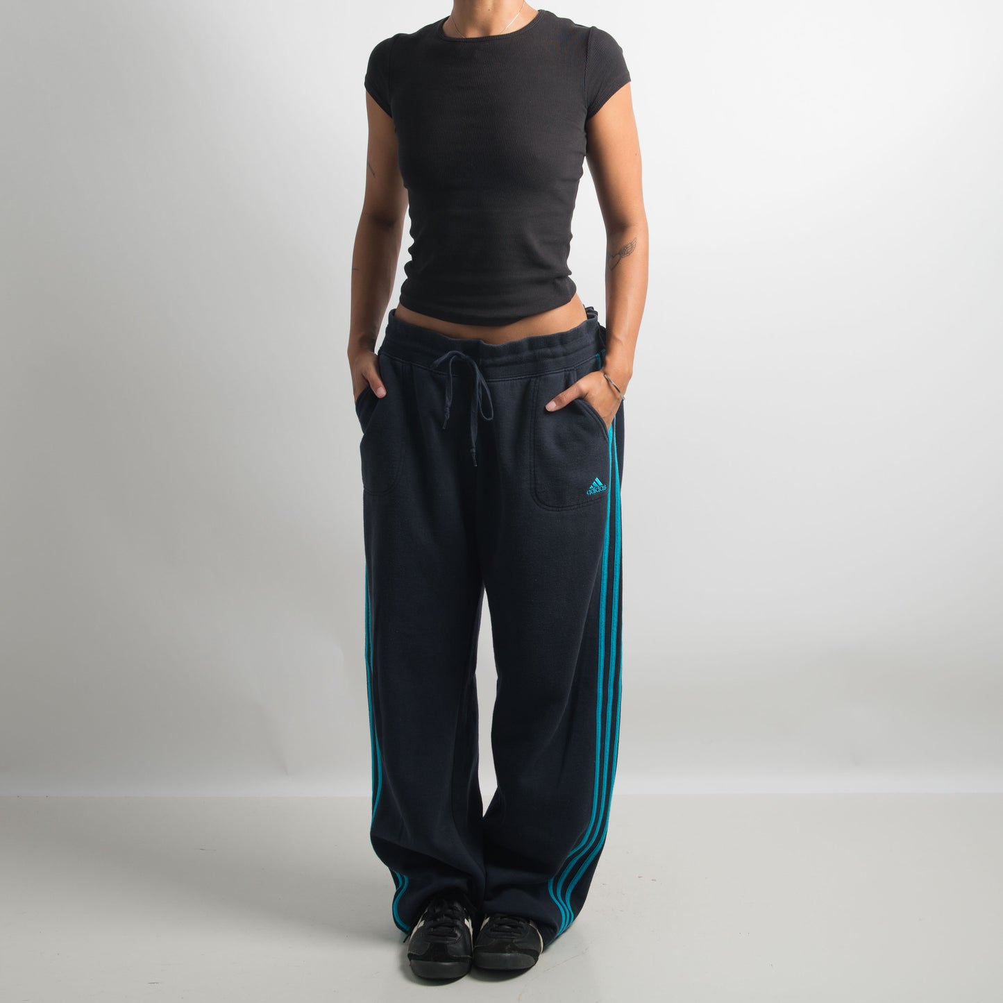 NAVY ADIDAS COTTON SWEATPANTS