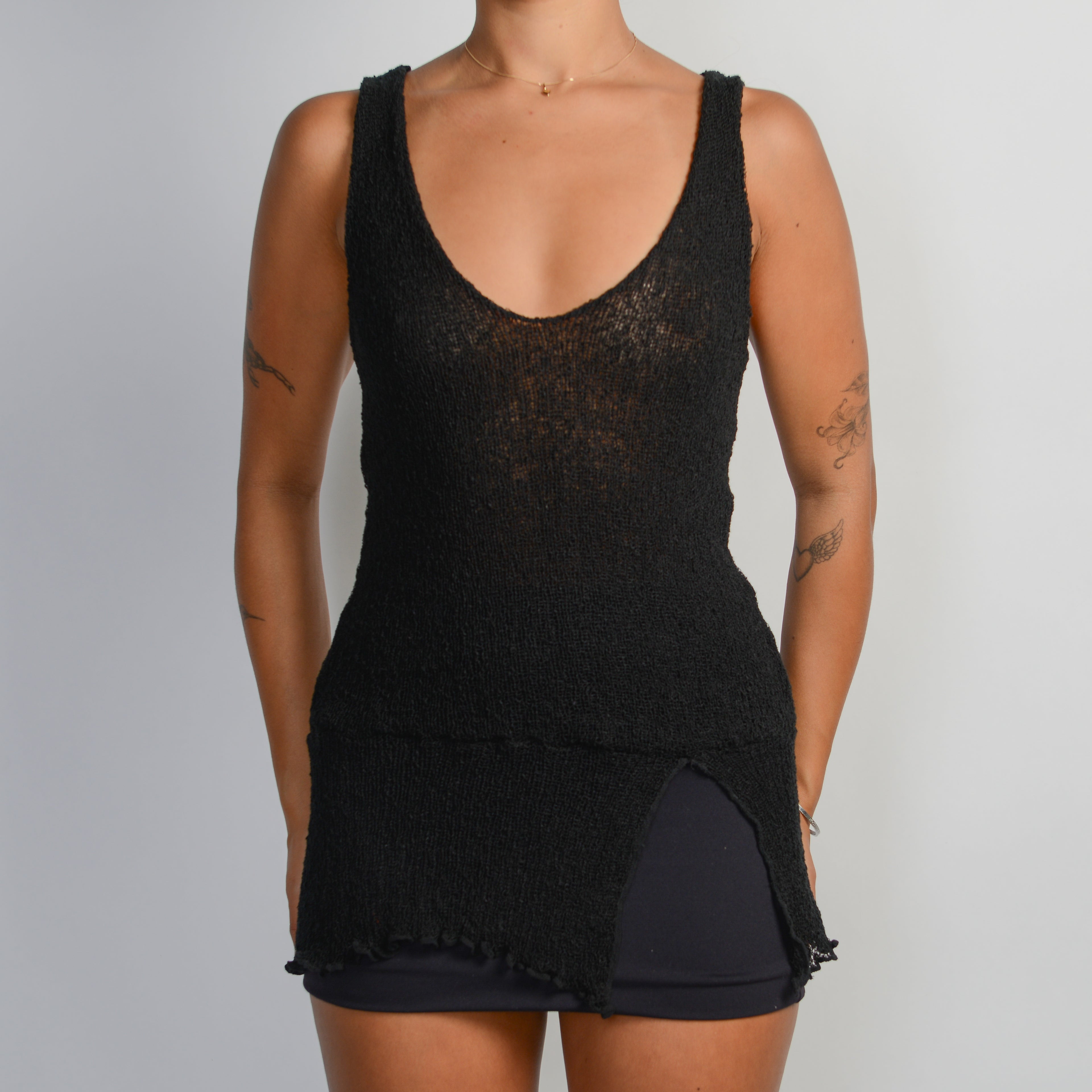 BLACK CROCHET KNIT TOP