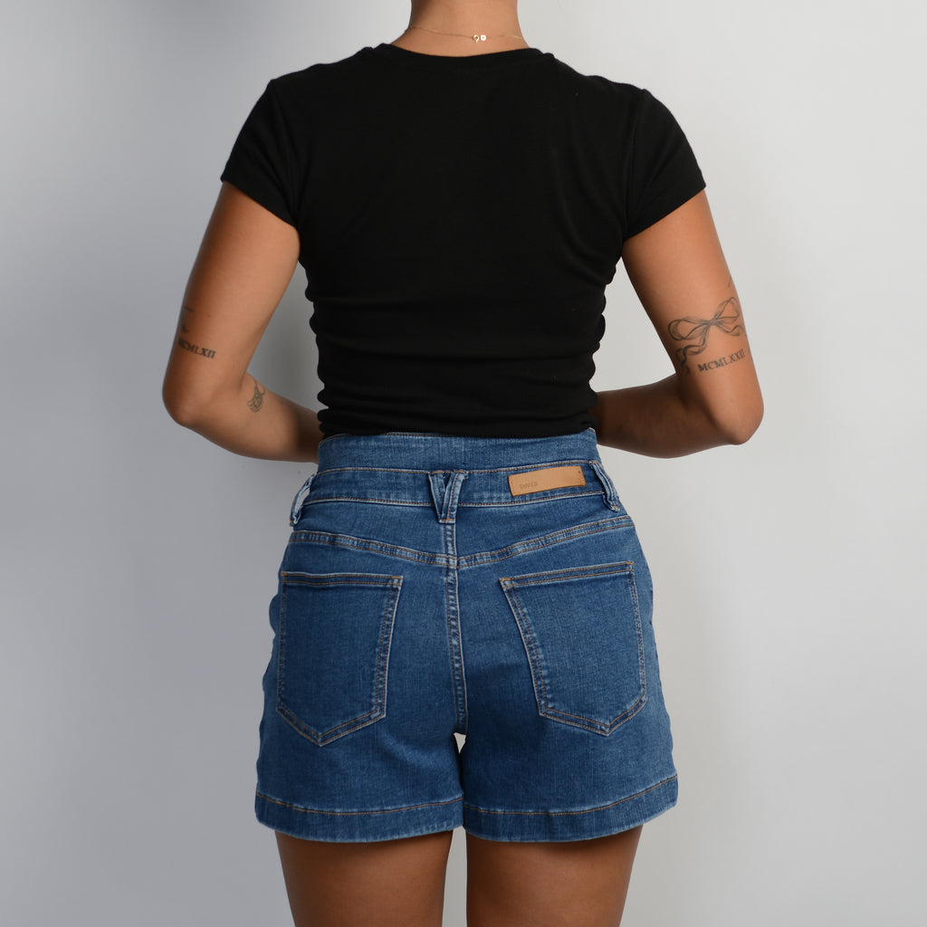 DENIM PLEATED SHORTS