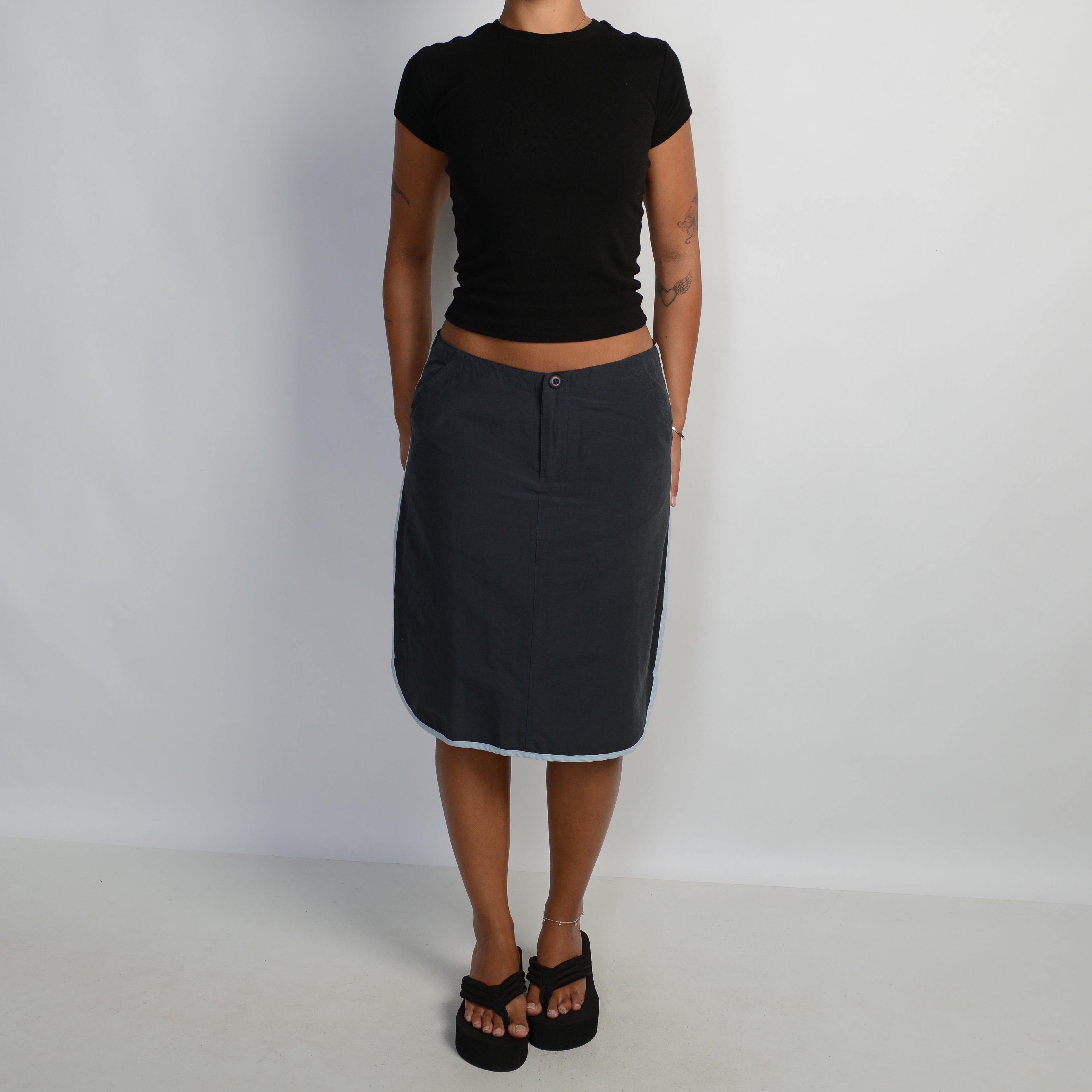 NAVY NYLON SKIRT