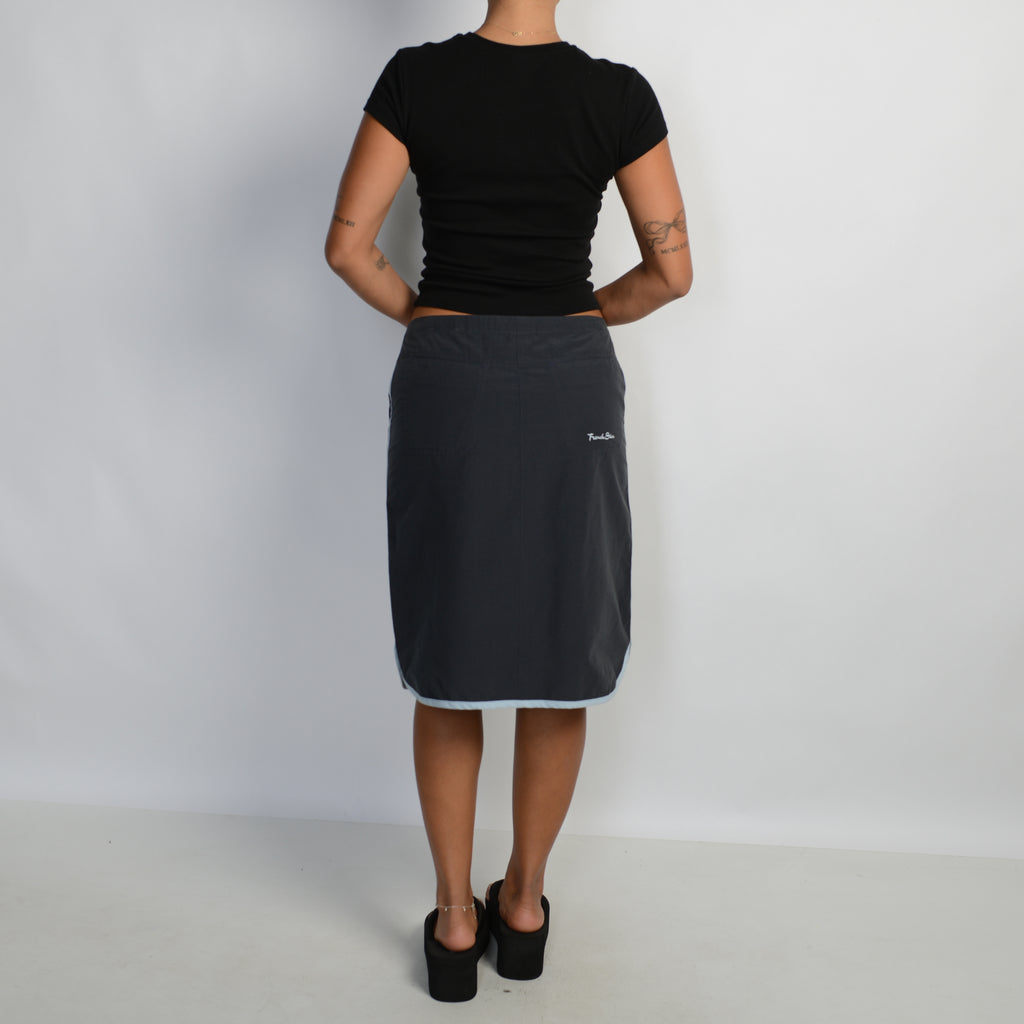 NAVY NYLON SKIRT