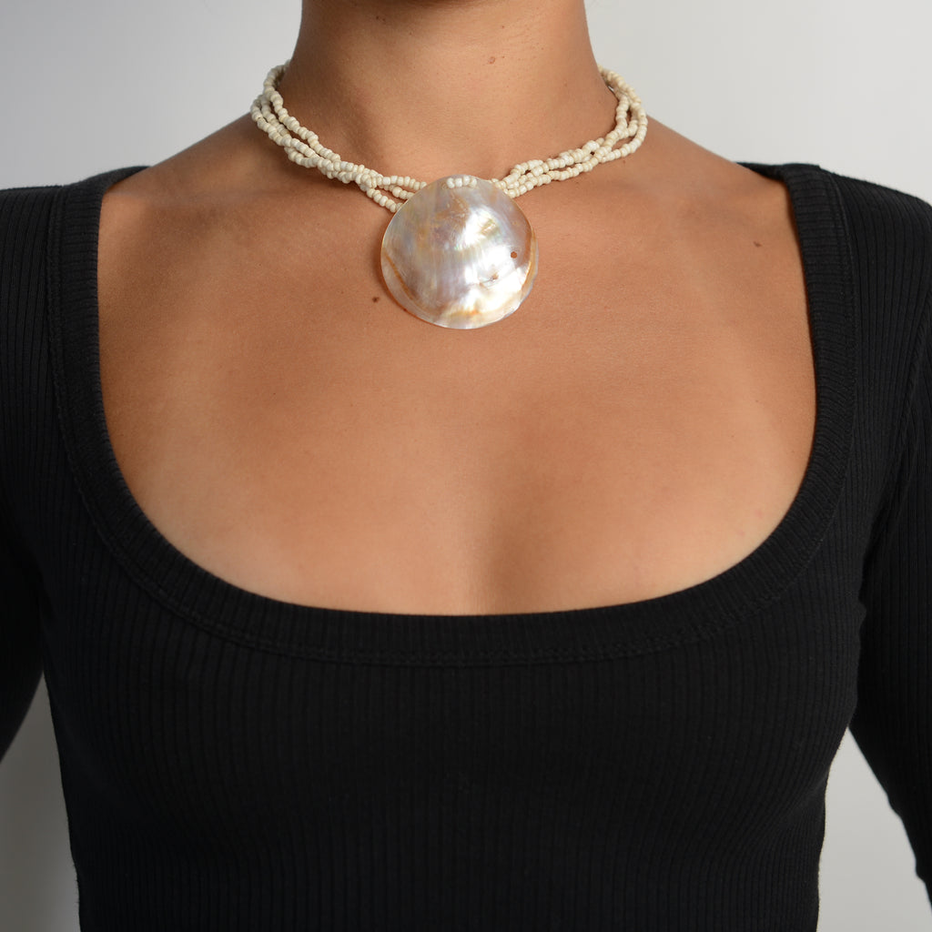 WHITE BEADED NECKLACE