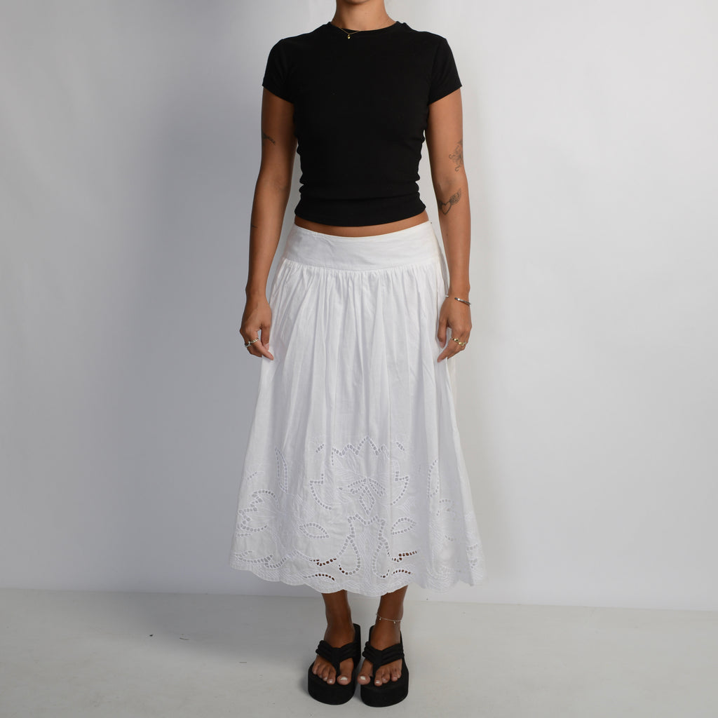 WHITE BRODERIE SKIRT