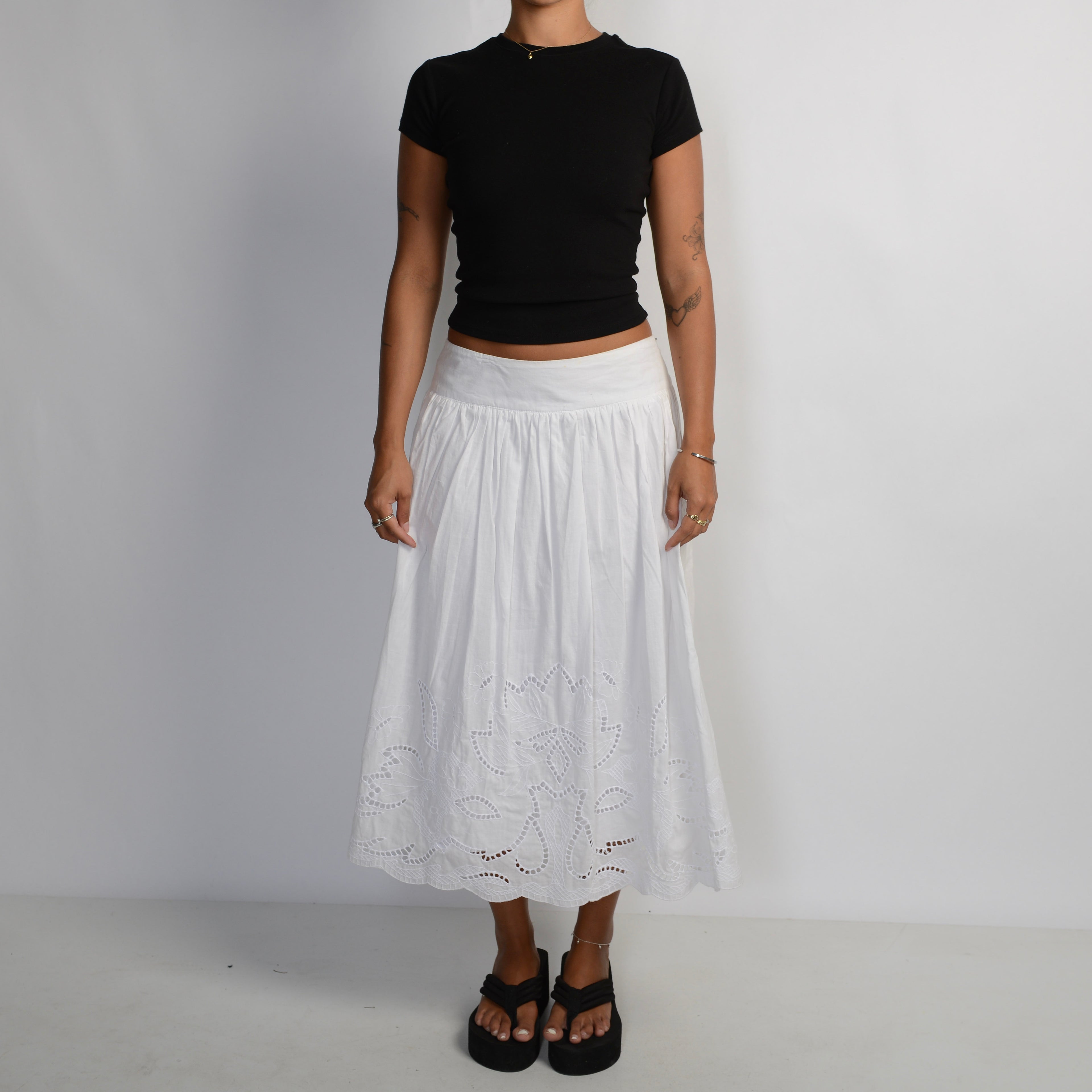 WHITE BRODERIE SKIRT