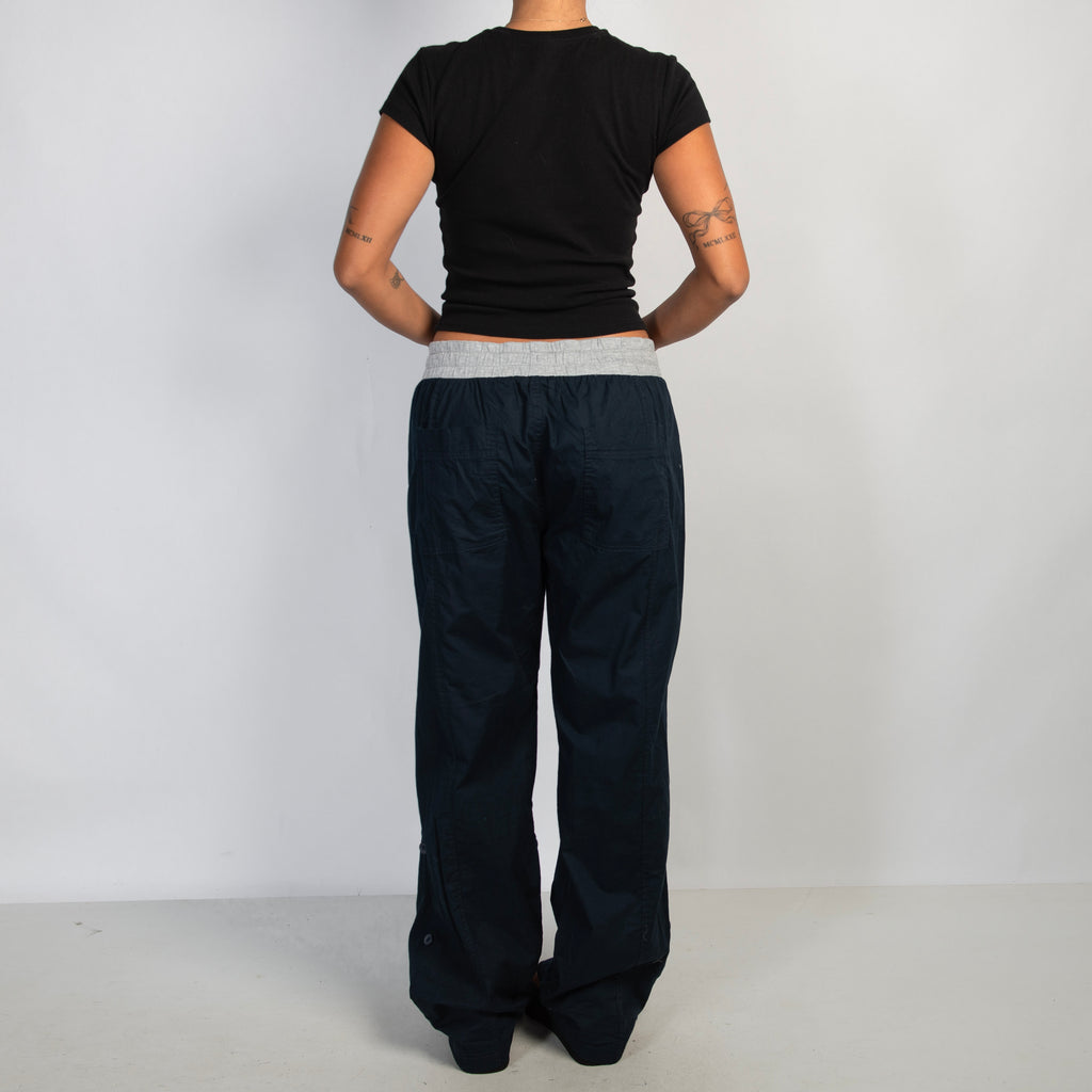 NAVY CARGO PANTS