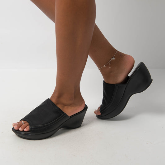 BLACK PLATFORM SLIDES