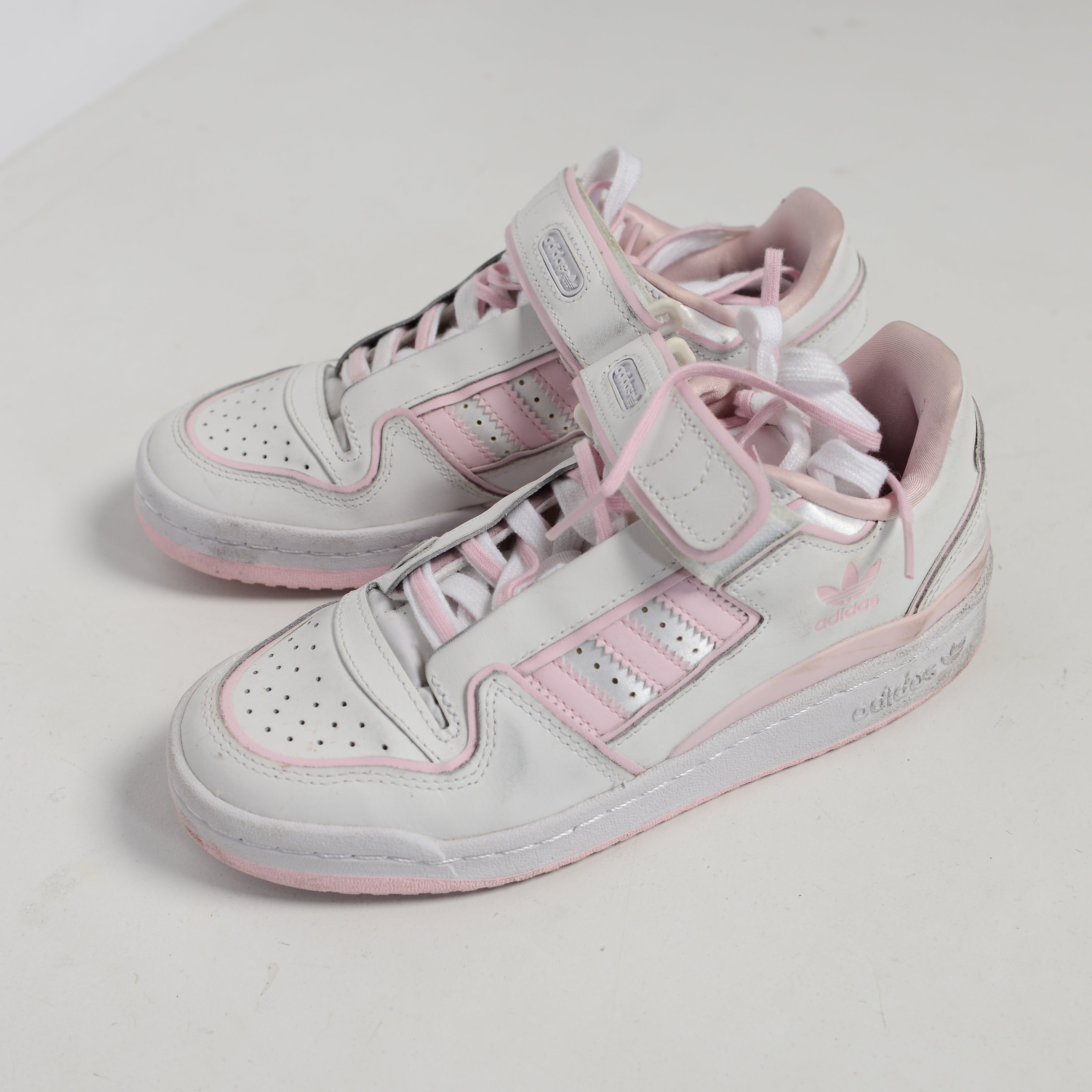 ADIDAS FORUM LOW SNEAKERS