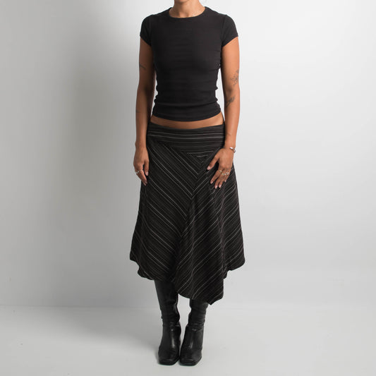 PINSTRIPE ASYMMETRIC SKIRT