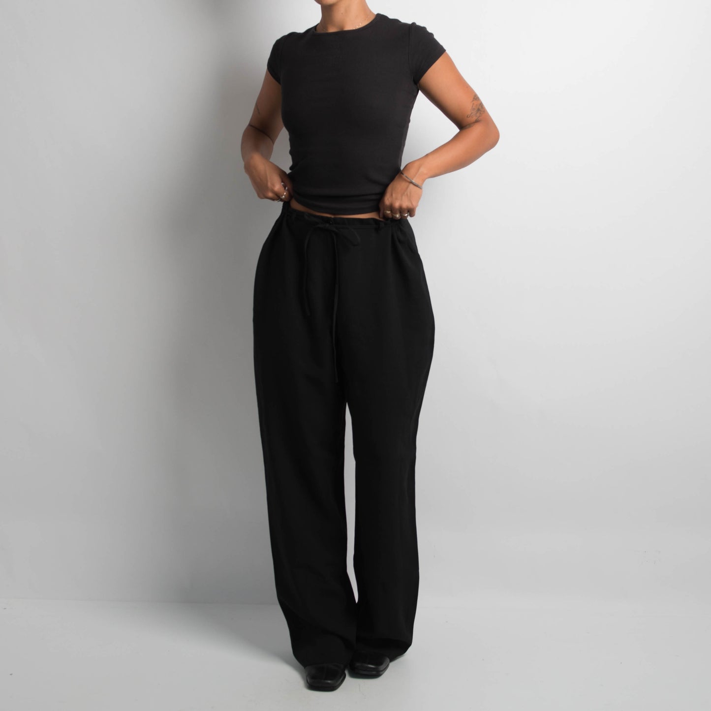 BLACK DRAWSTRING TROUSERS