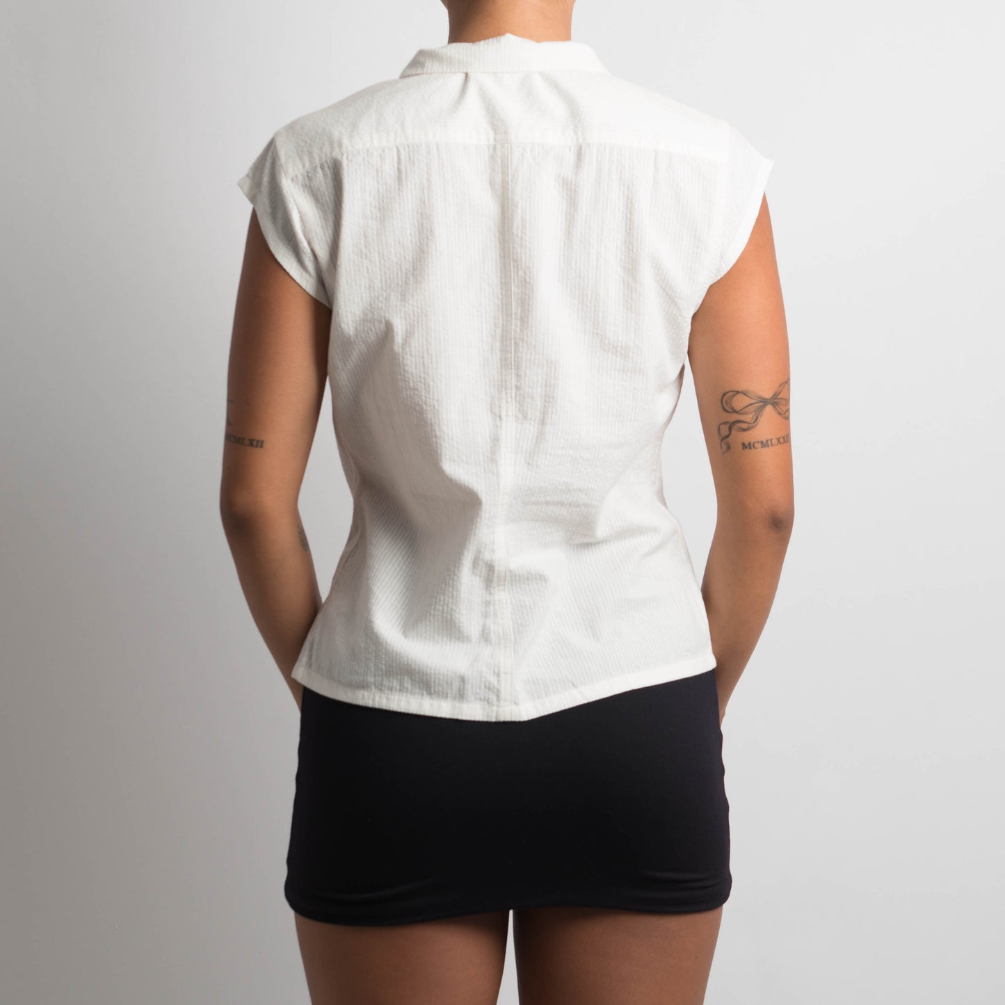 WHITE SHORT SLEEVE BLOUSE