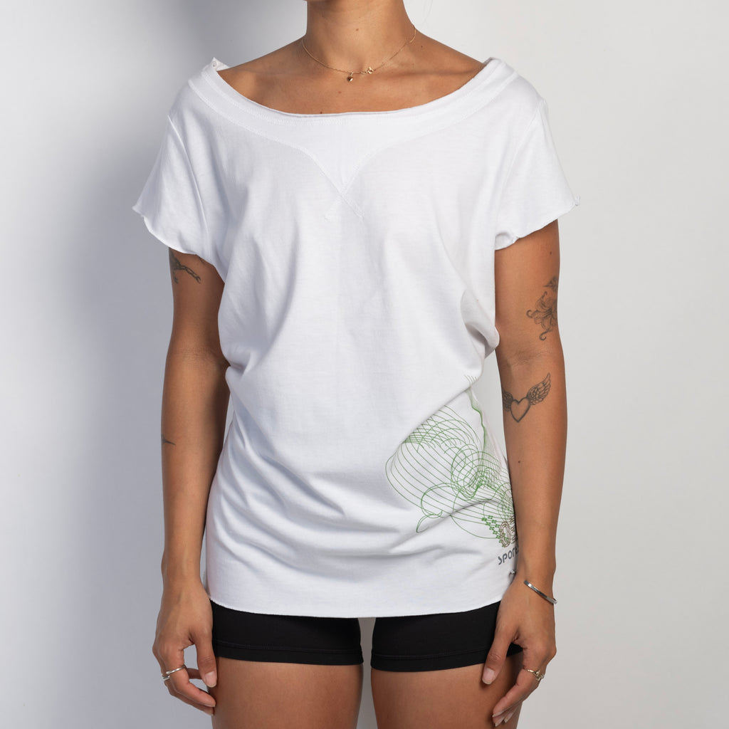 WHITE GRAPHIC TOP