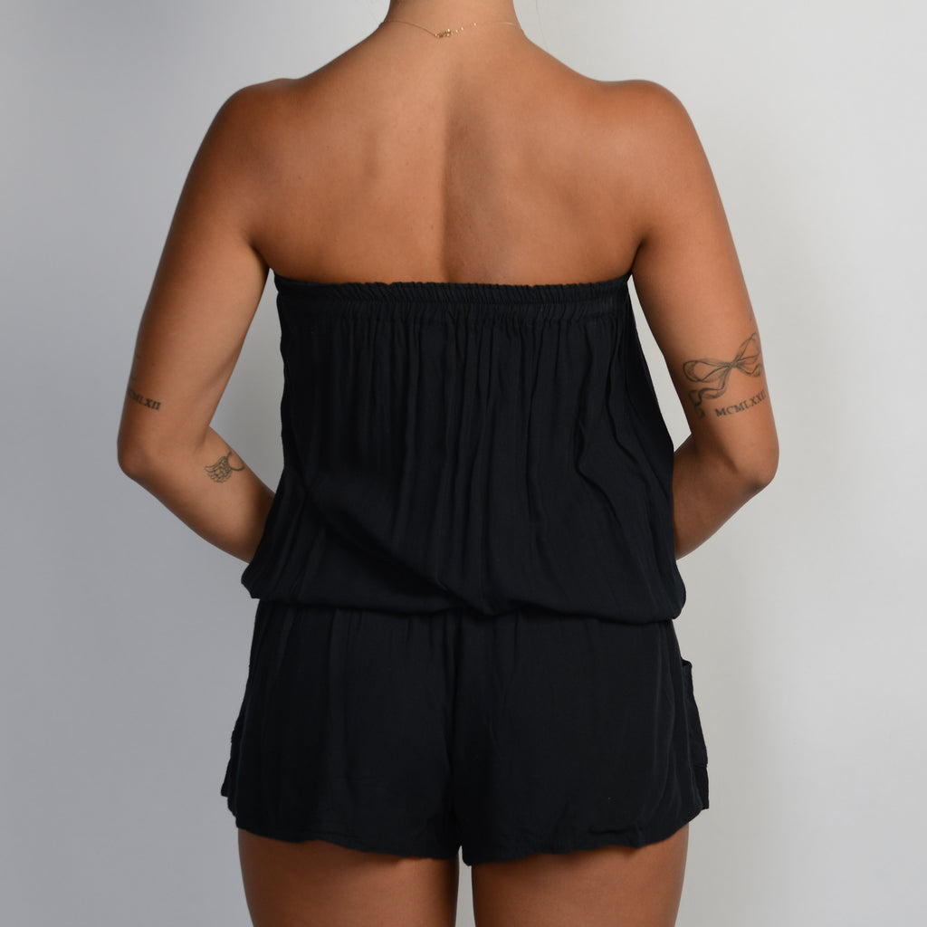BLACK STRAPLESS ROMPER