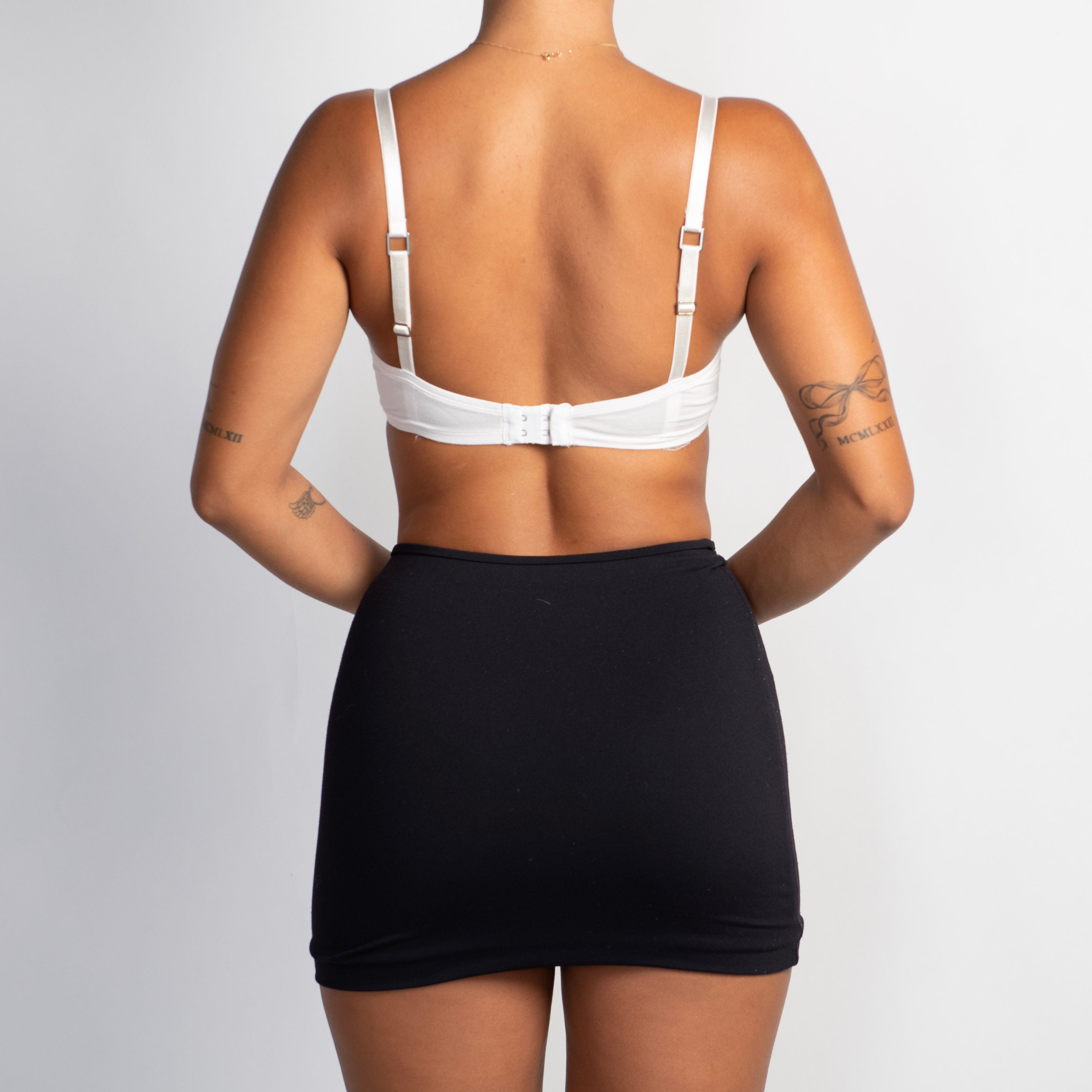 WHITE SOFT CUP TSHIRT BRA
