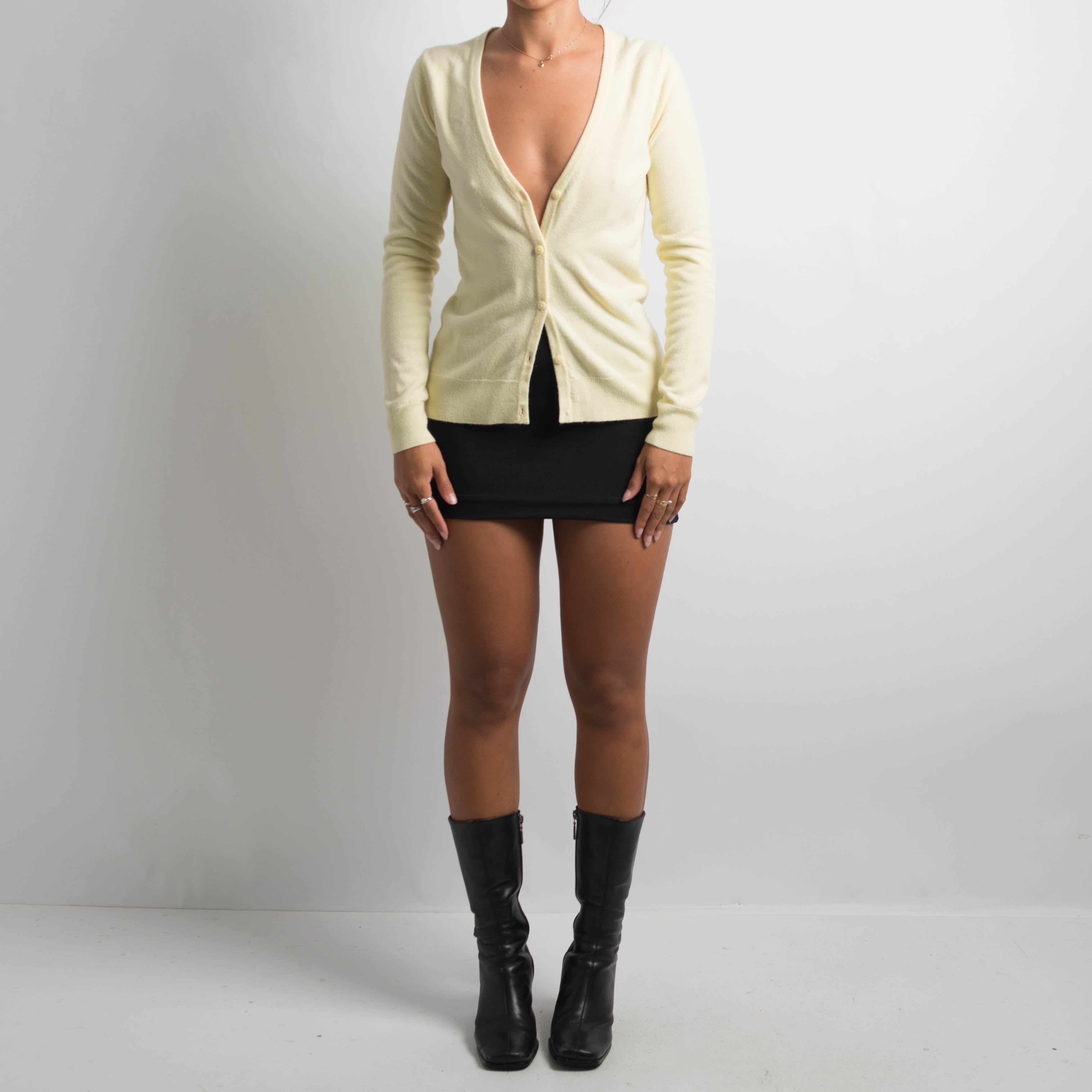 PALE YELLOW KNIT CARDIGAN