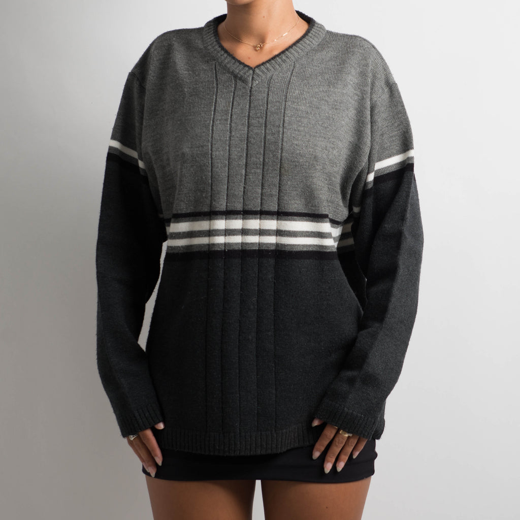 COLOURBLOCK KNIT SWEATER