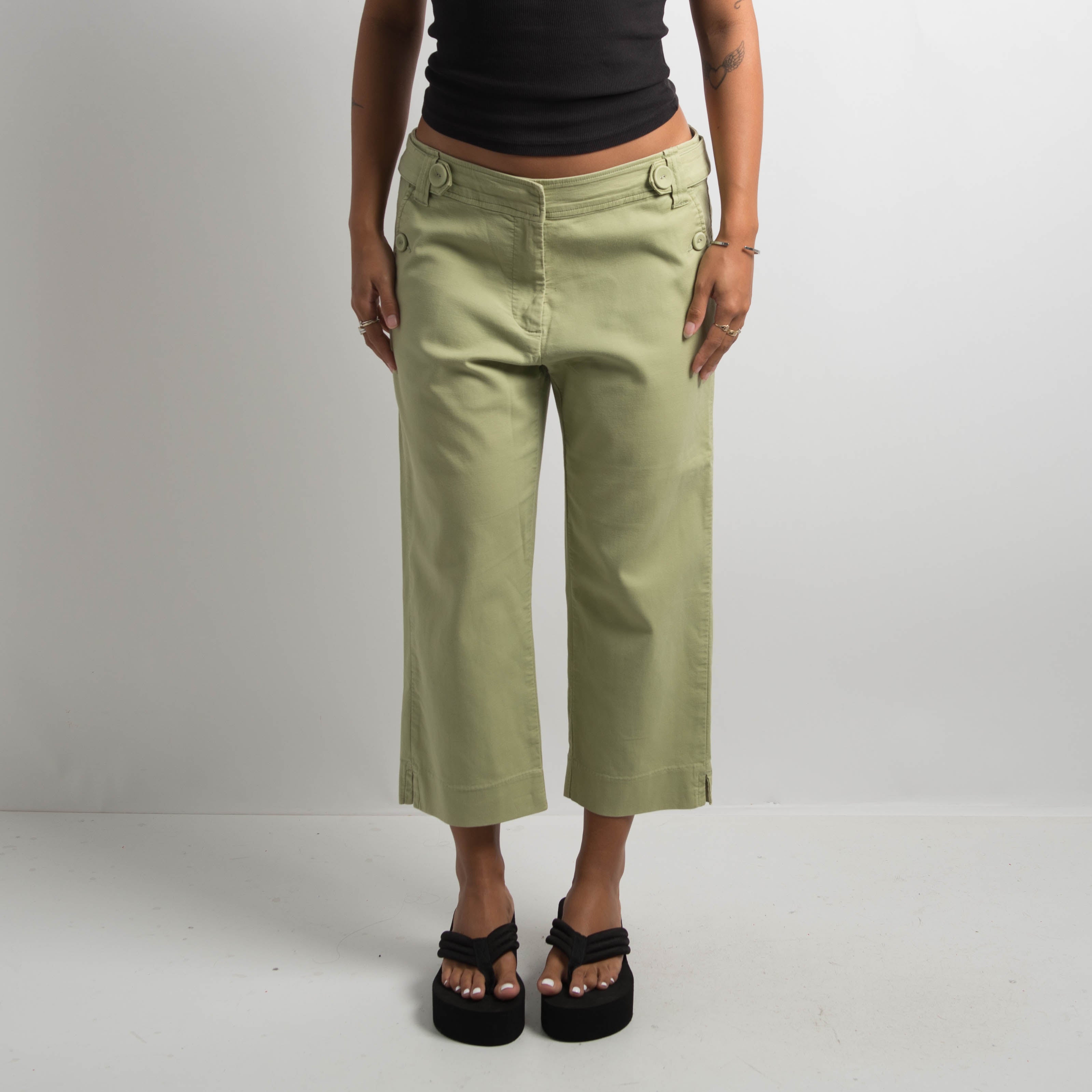 GREEN CAPRI PANTS
