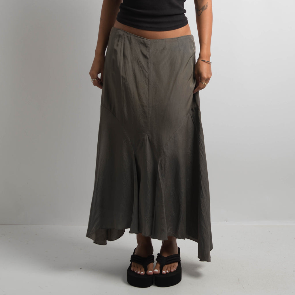 ASYMMETRIC LONGLINE SKIRT