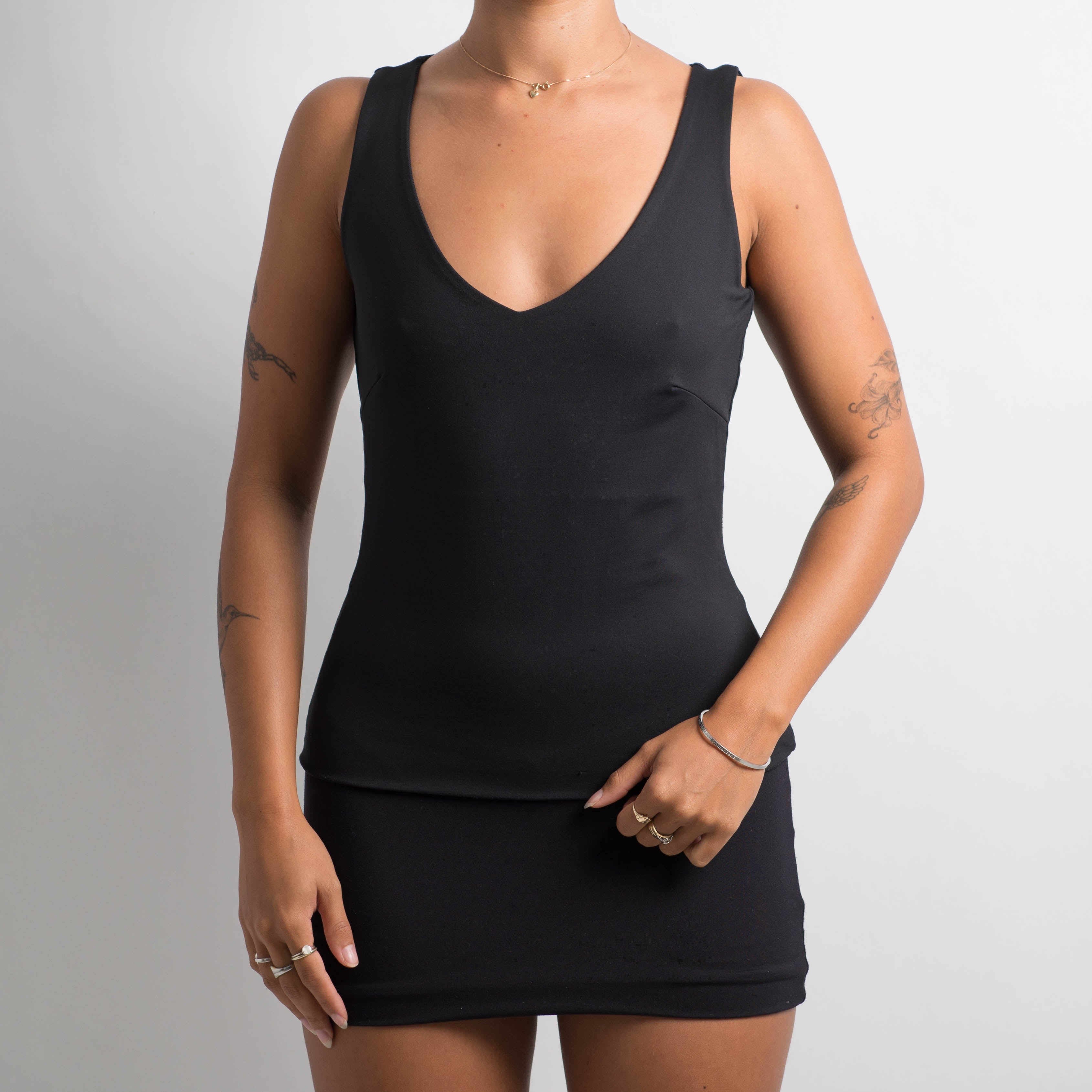 BLACK V NECK TANK TOP