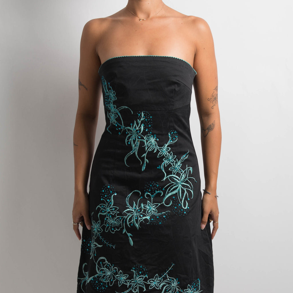 STRAPLESS FLORAL DRESS