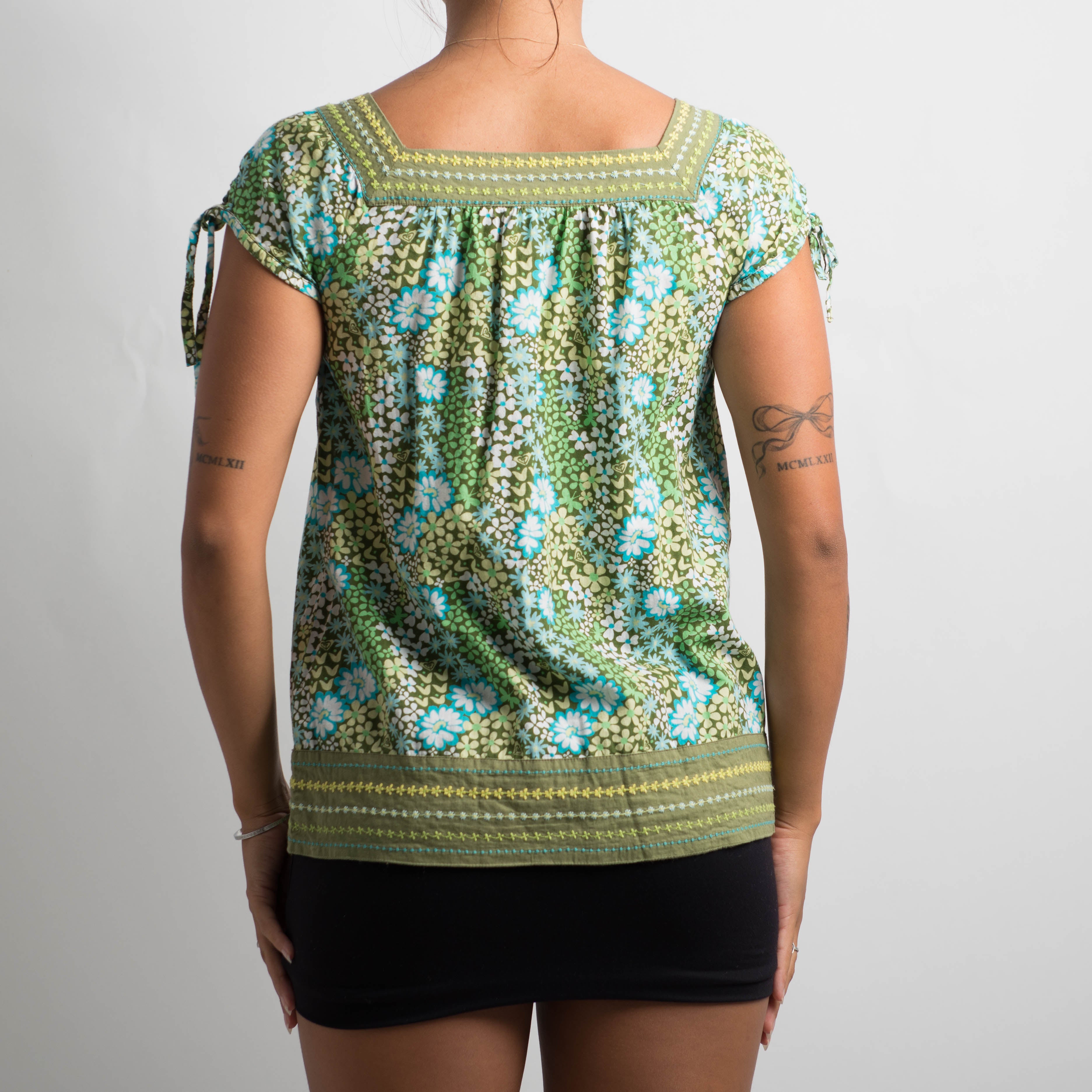 GREEN FLORAL TOP