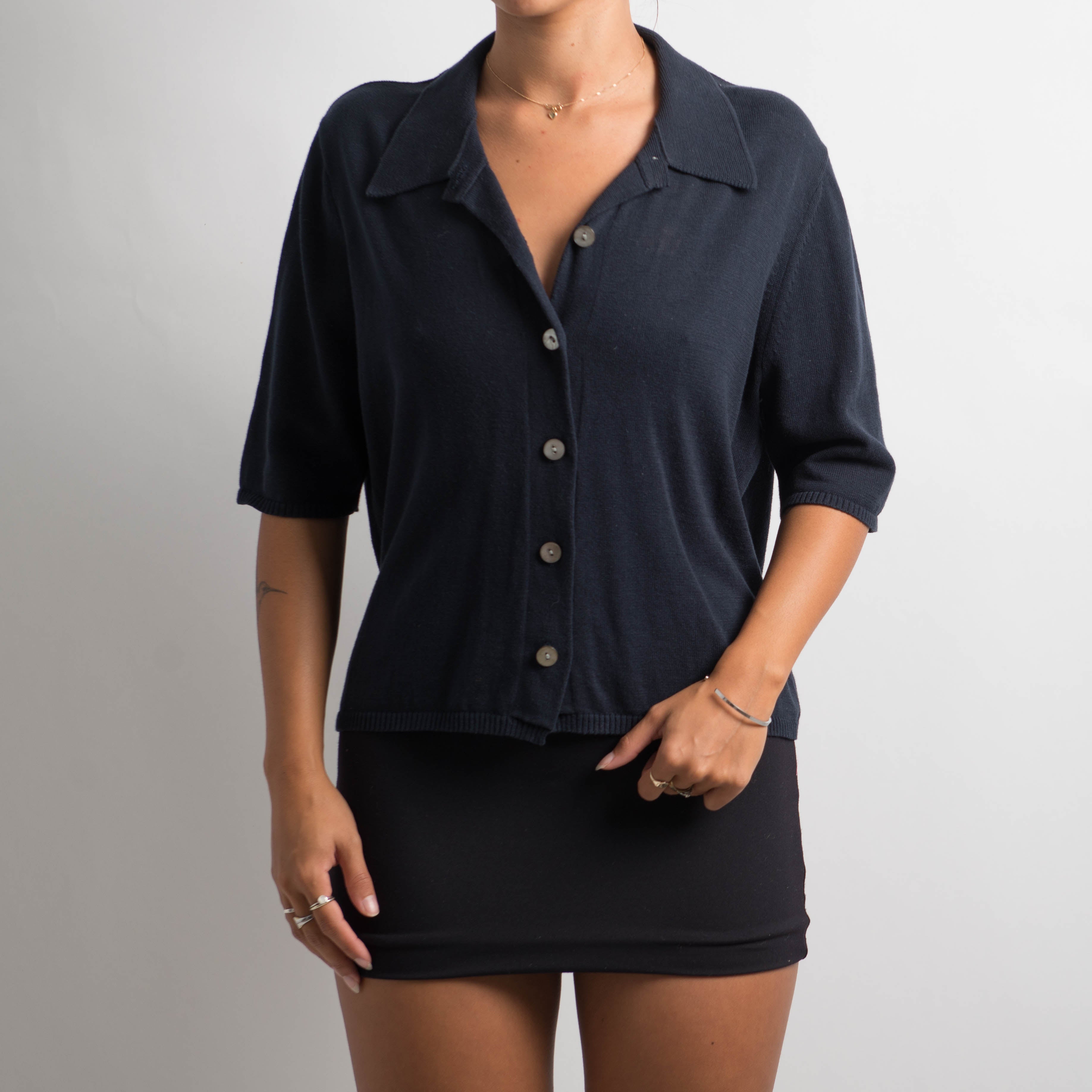 NAVY COLLARED KNIT TOP