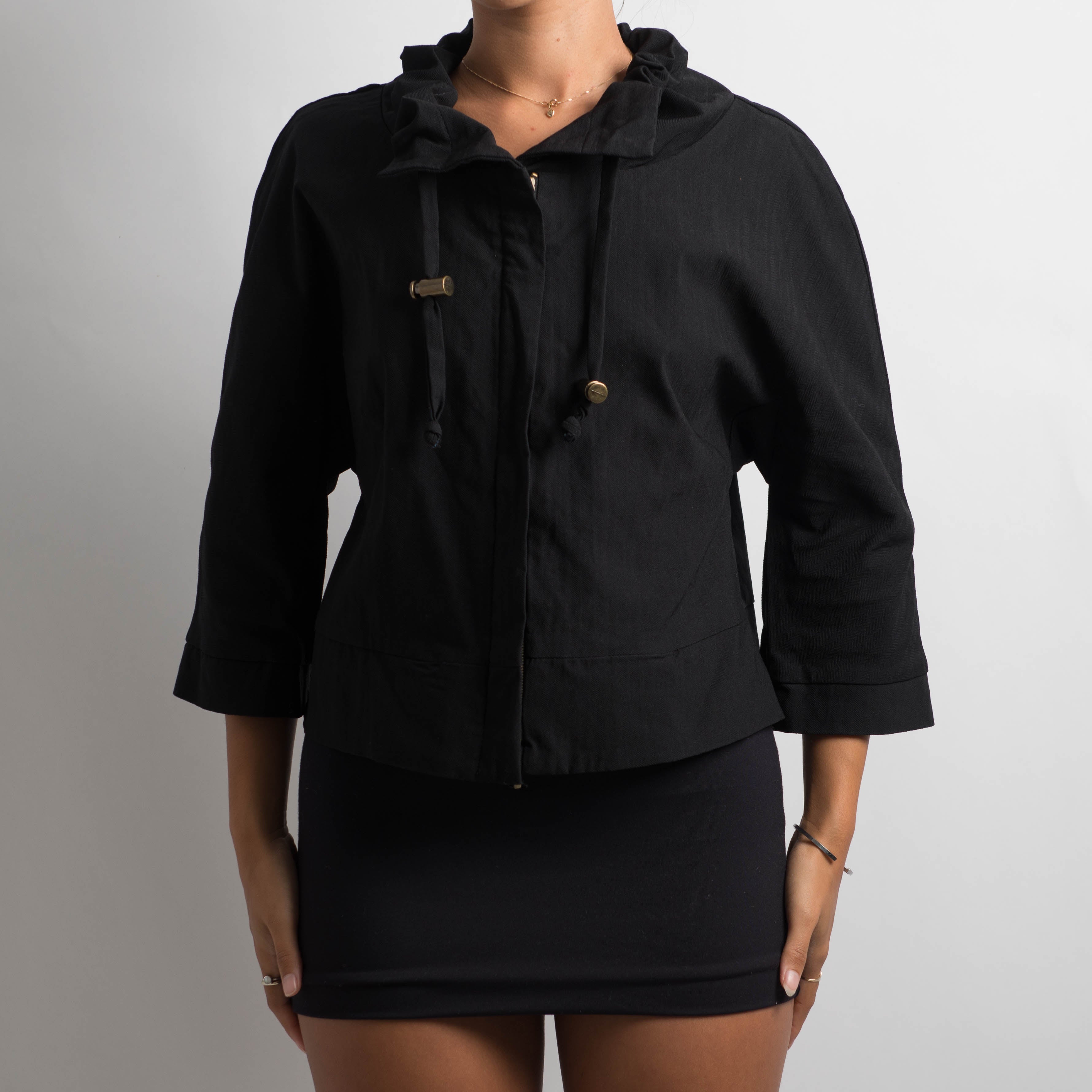 BLACK 3/4 SLEEVE JACKET
