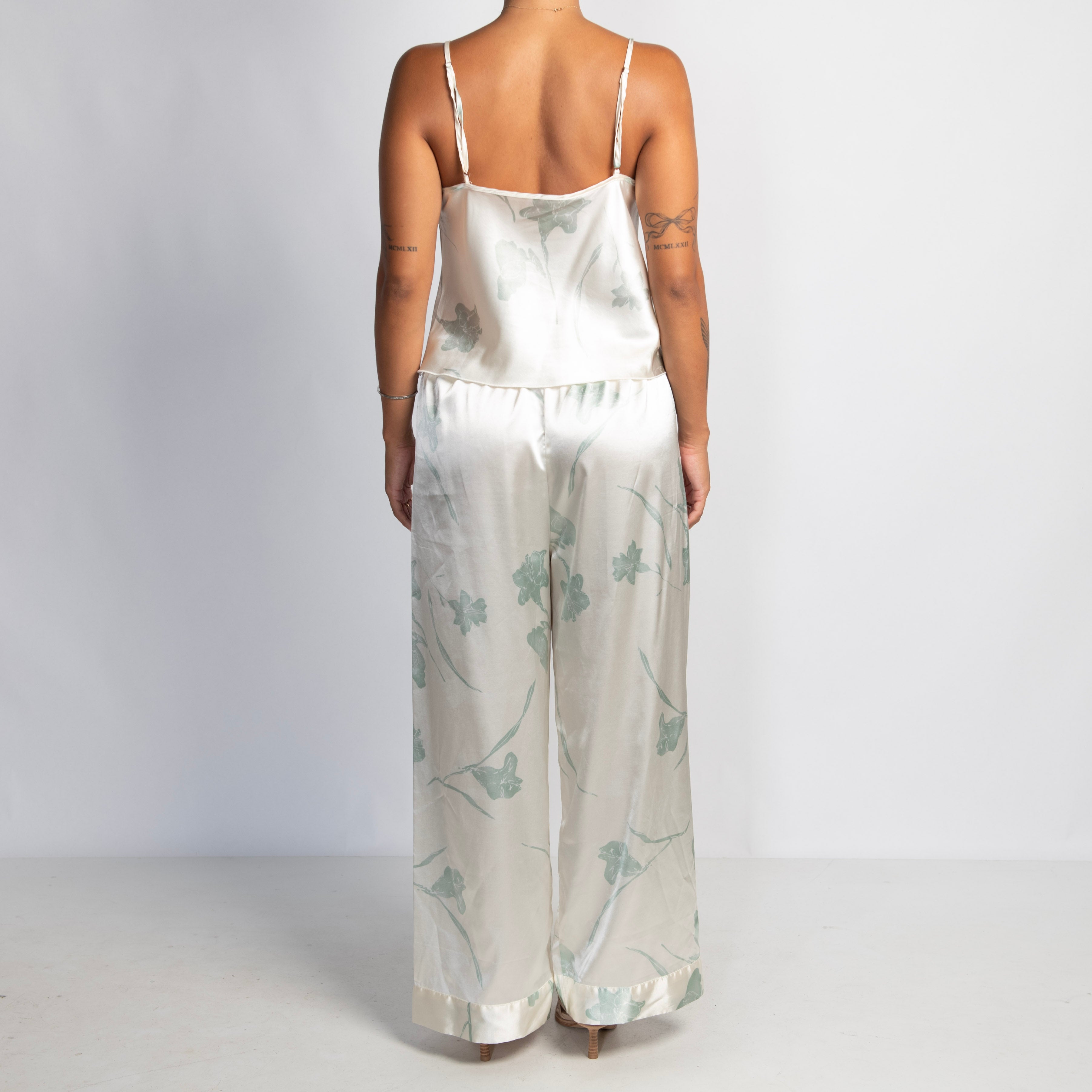 CREAM FLORAL PYJAMA SET