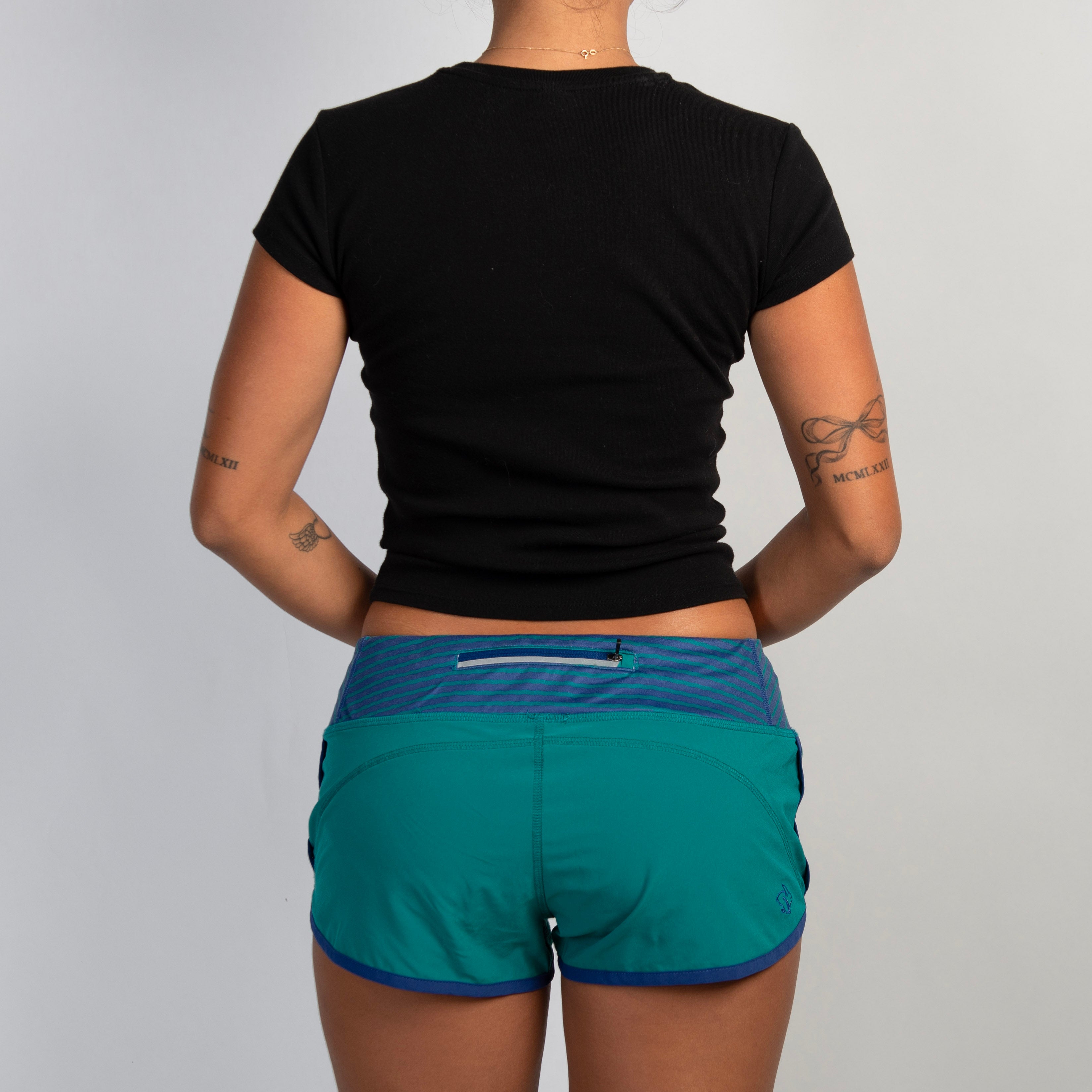 GREEN ACTIVE SHORTS