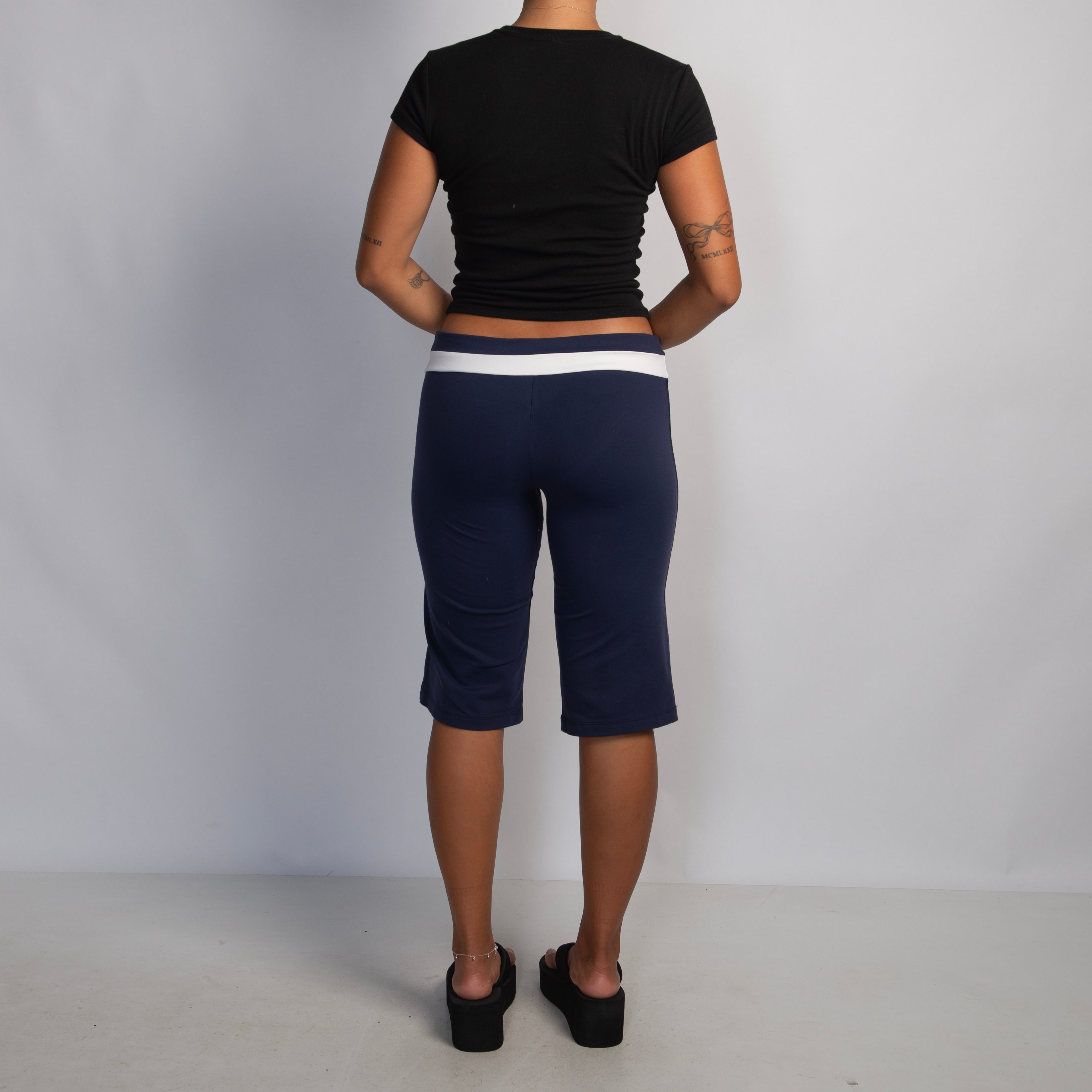 NAVY KNEE LENGTH TIGHTS