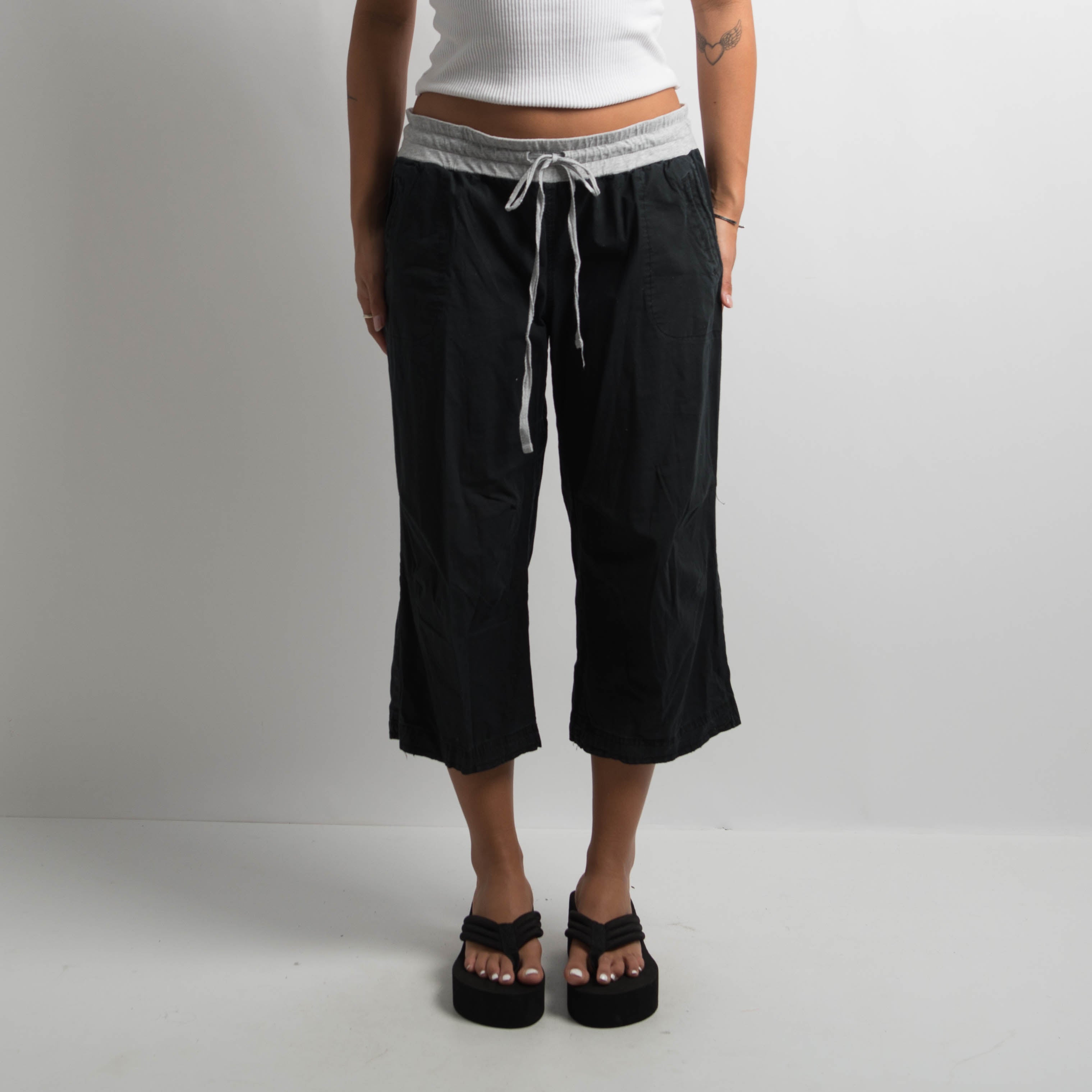 DRAWSTRING CROP PANTS