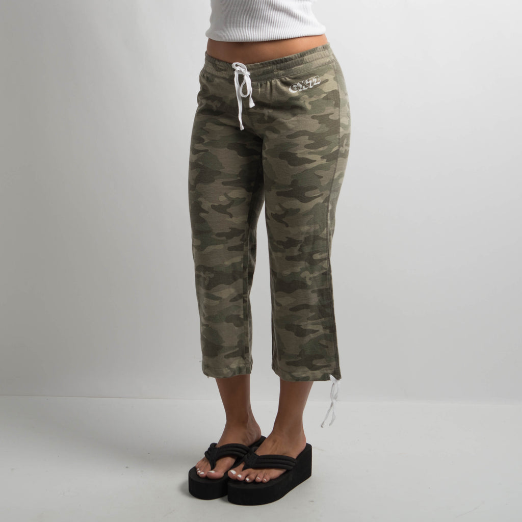CAMOUFLAGE CROP PANTS
