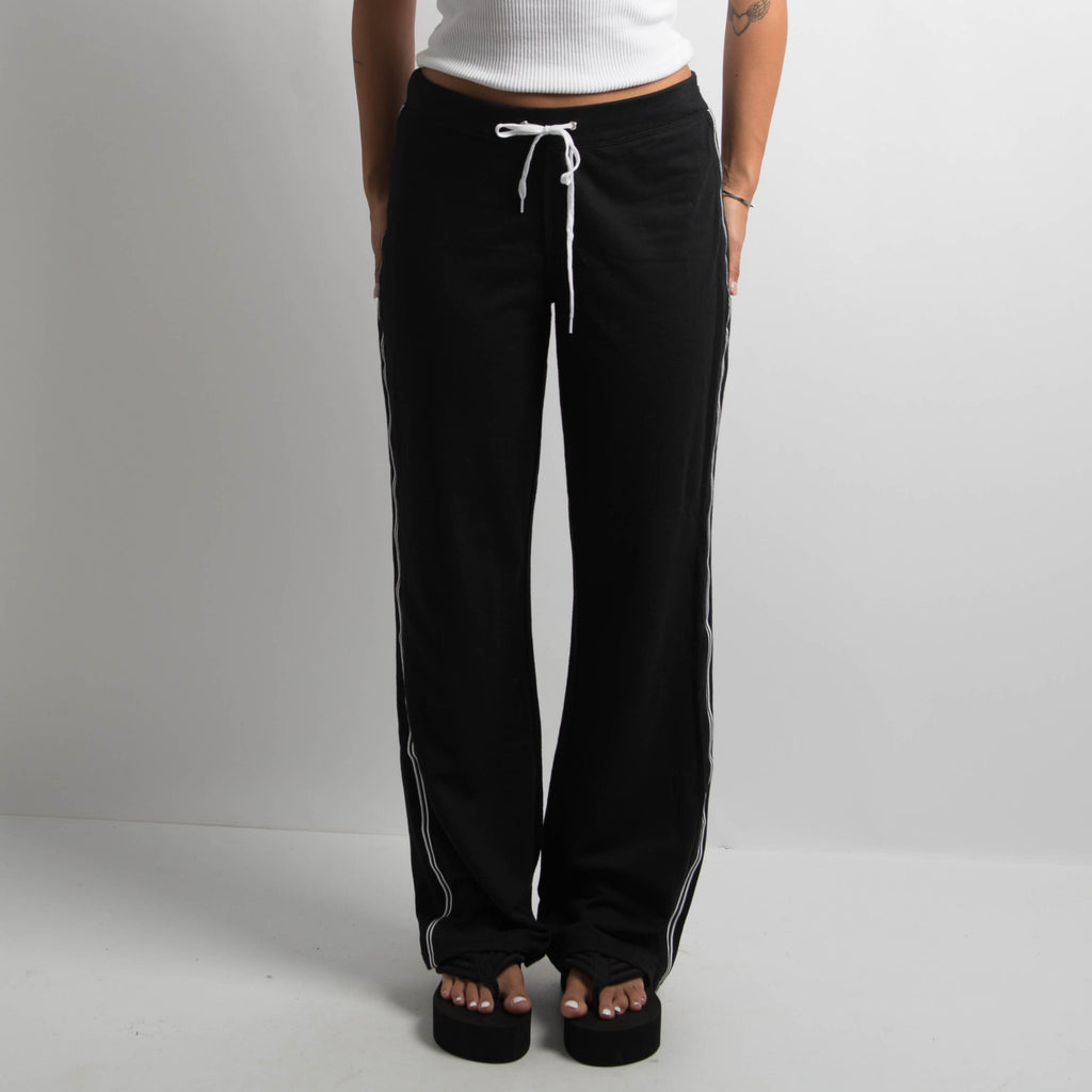 BLACK FLARE LOUNGE PANTS