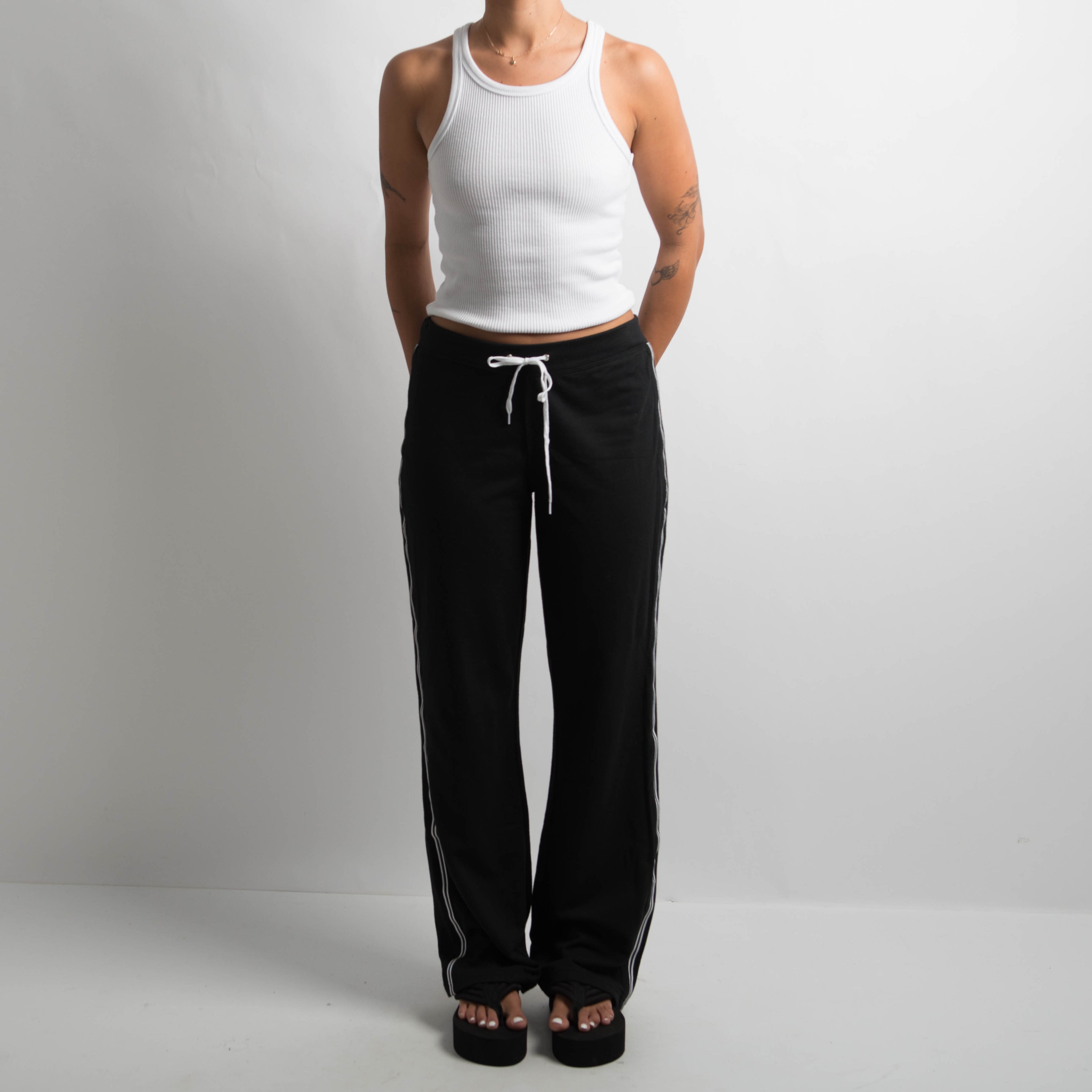 BLACK FLARE LOUNGE PANTS