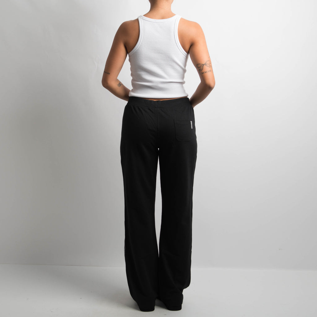 BLACK FLARE LOUNGE PANTS