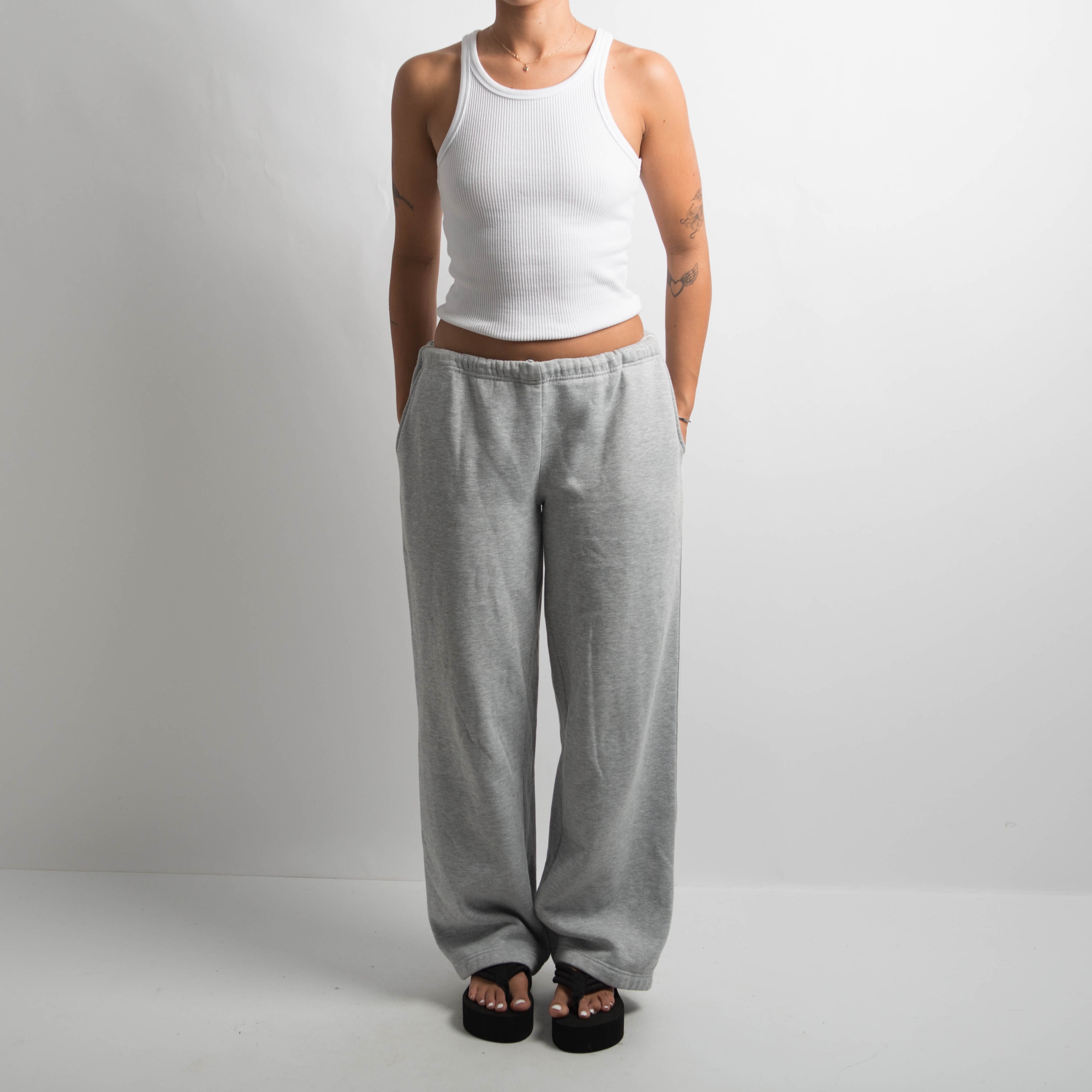 CLASSIC GREY SWEATPANTS