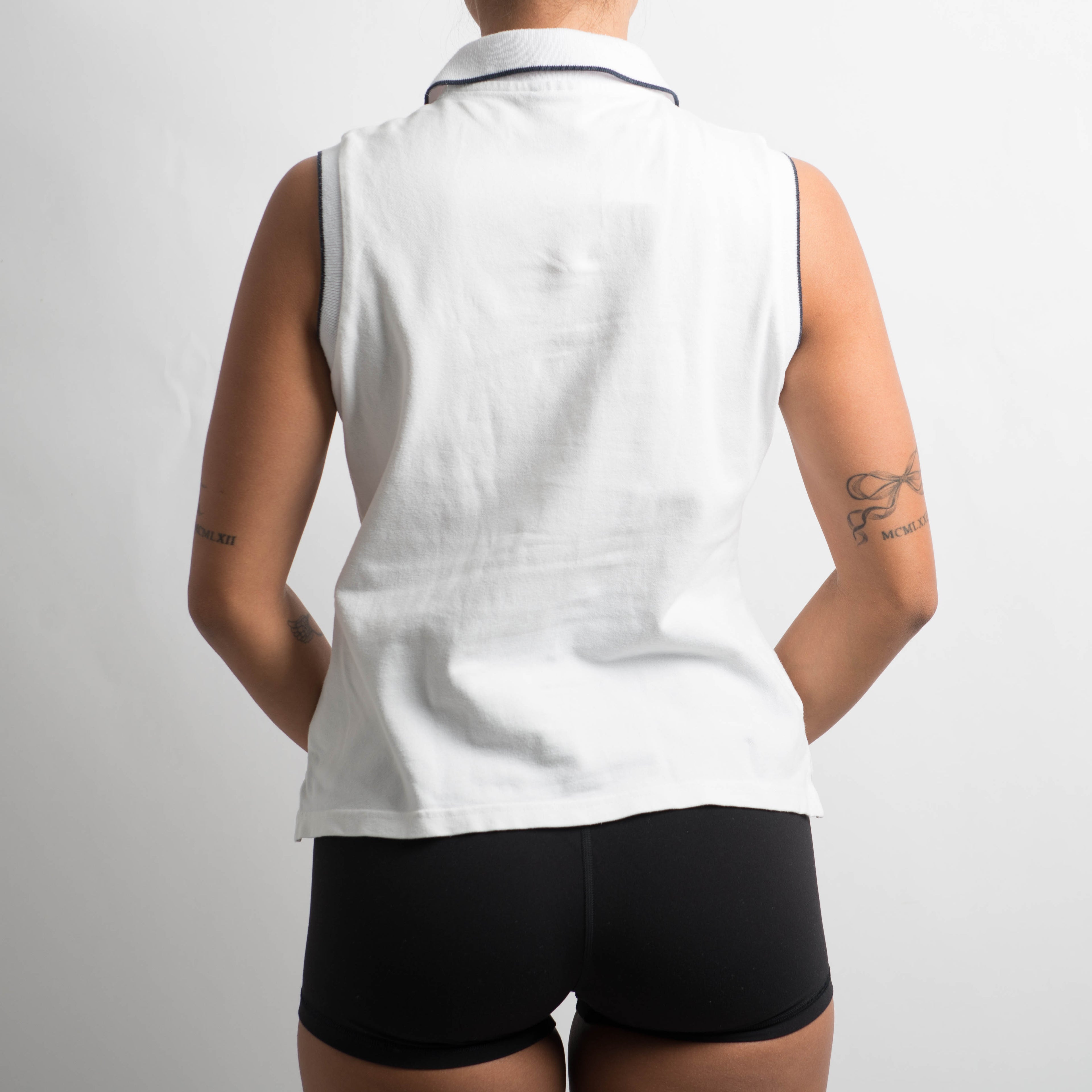 NIKE SLEEVELESS POLO