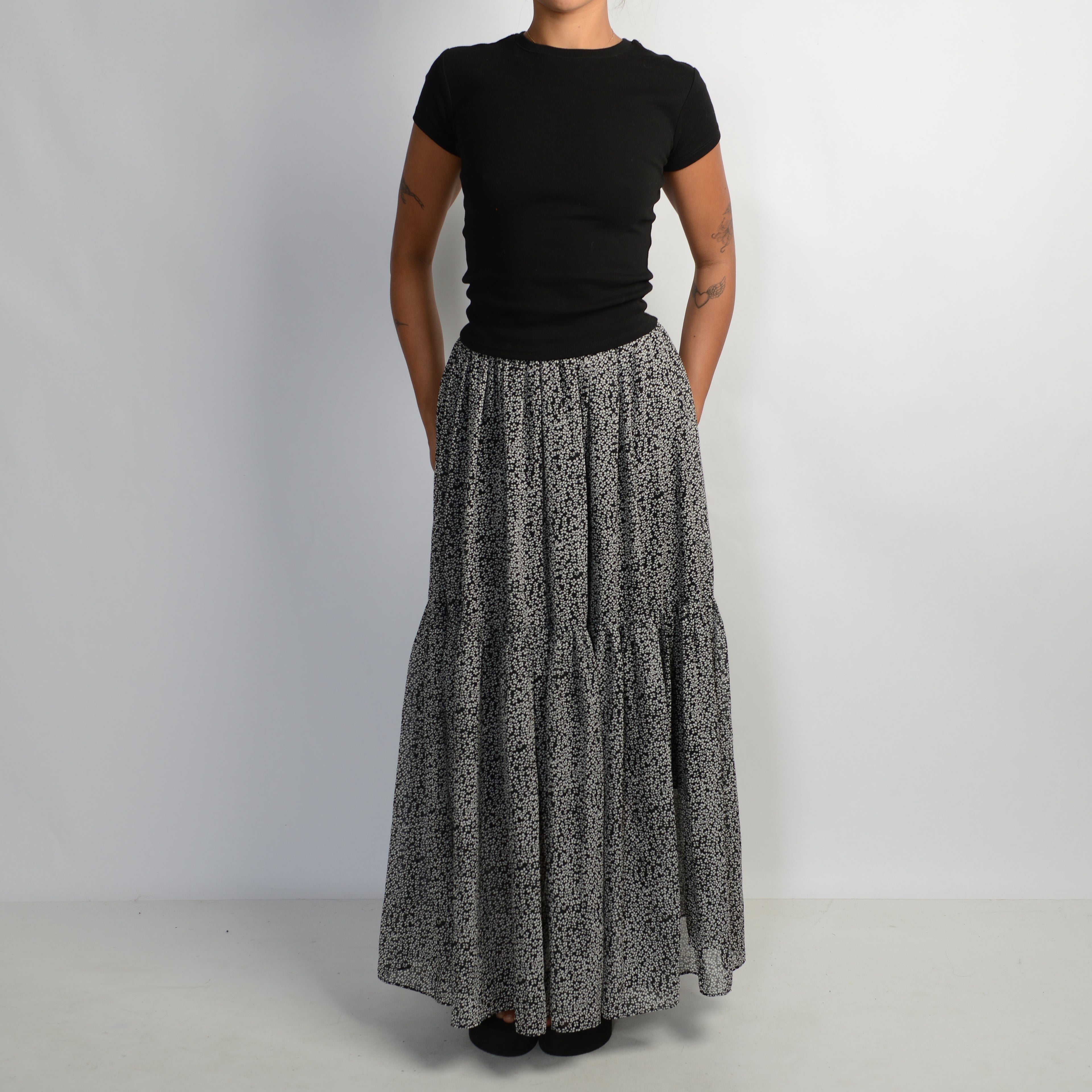 FLORAL TIERED MAXI SKIRT