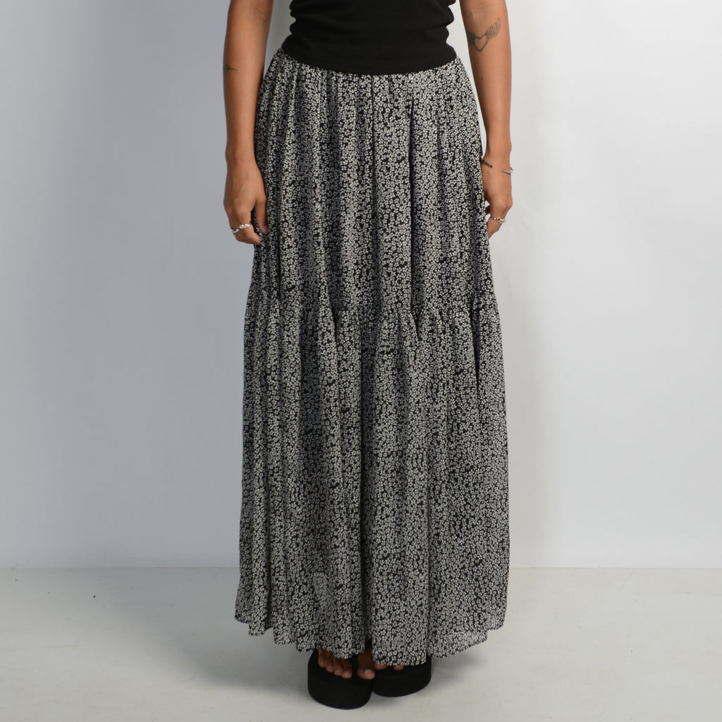 FLORAL TIERED MAXI SKIRT