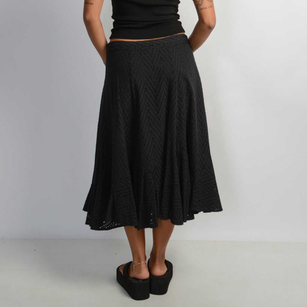 BLACK BRODERIE MIDI SKIRT