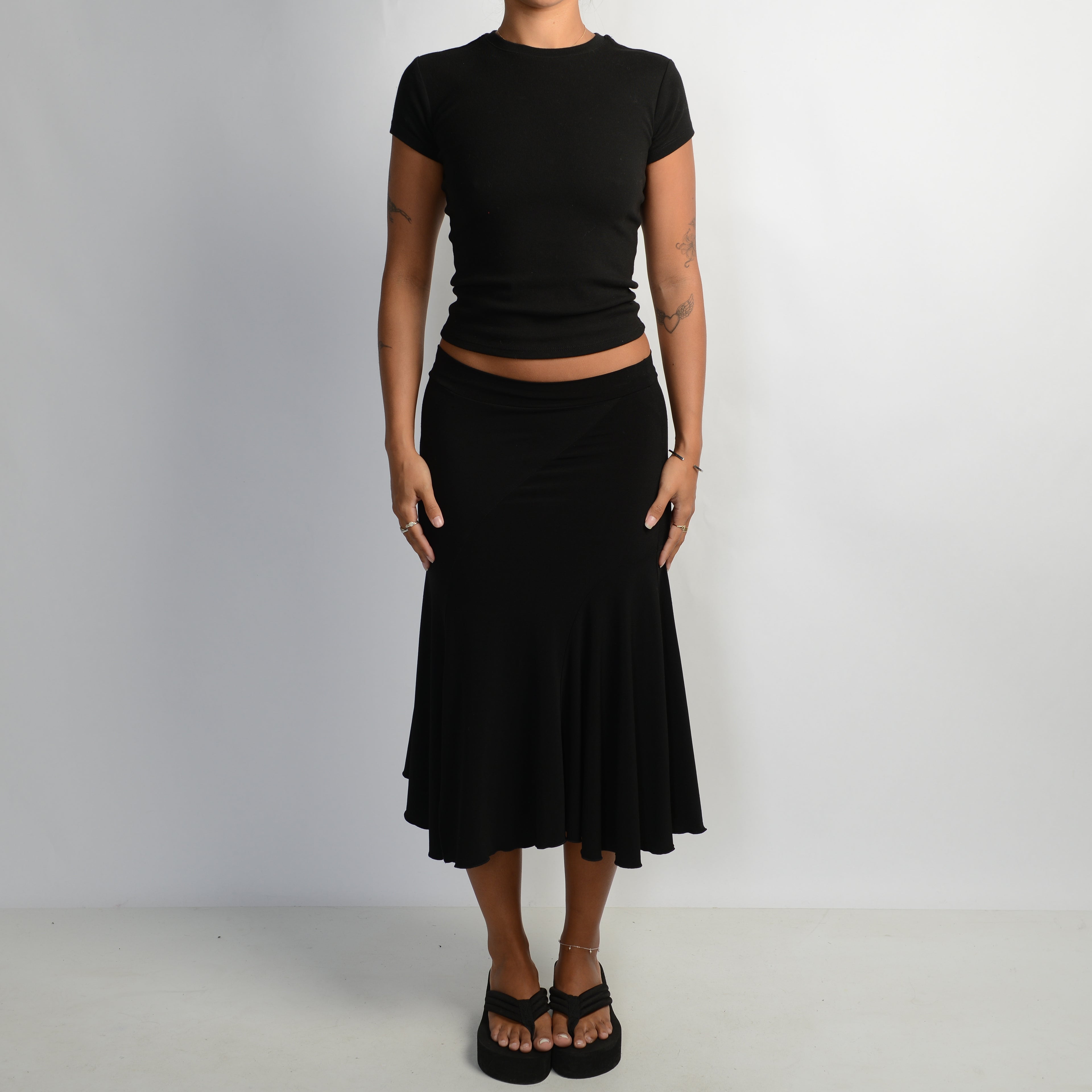 SLINKY BLACK MIDI SKIRT