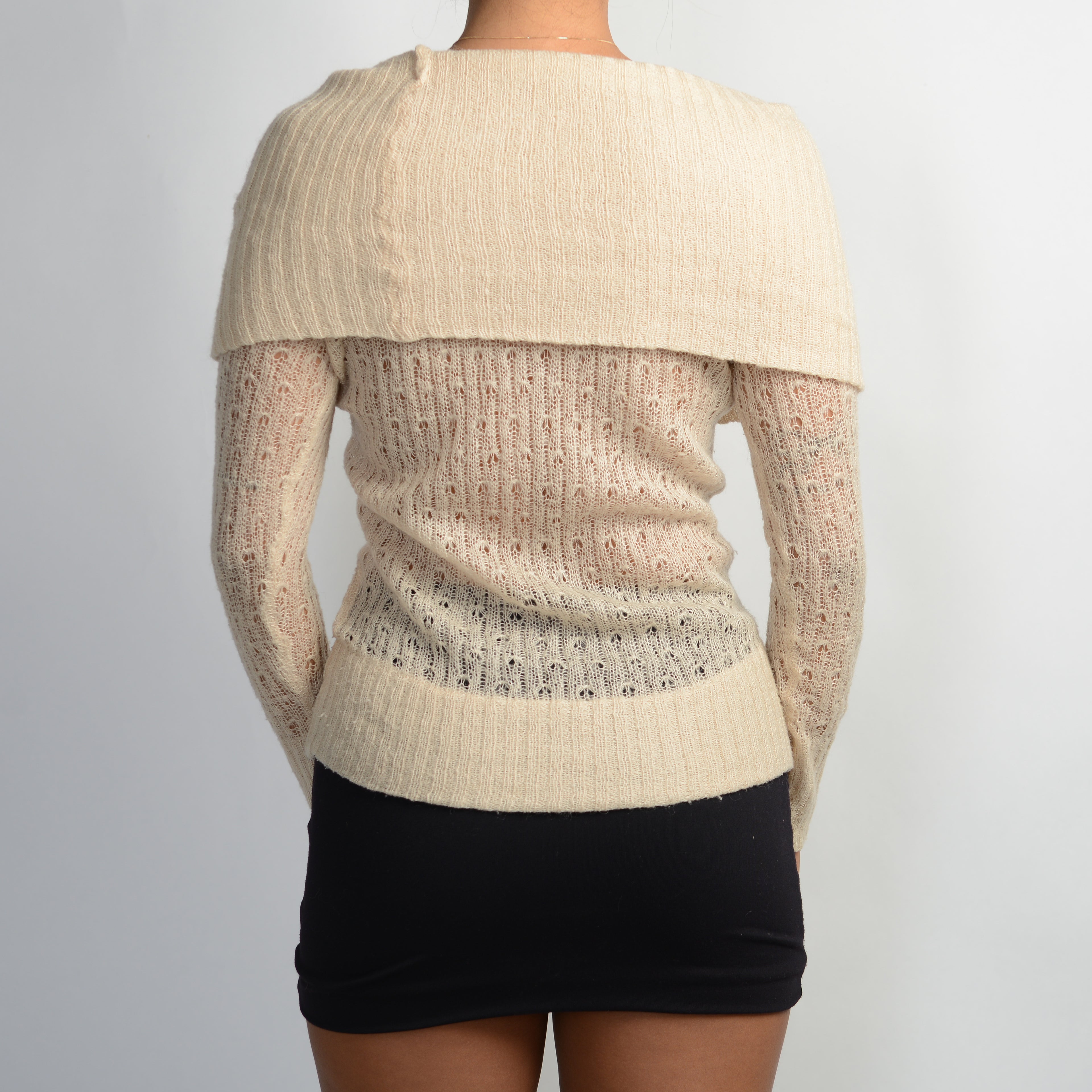 BEIGE MOHAIR WOOL TOP