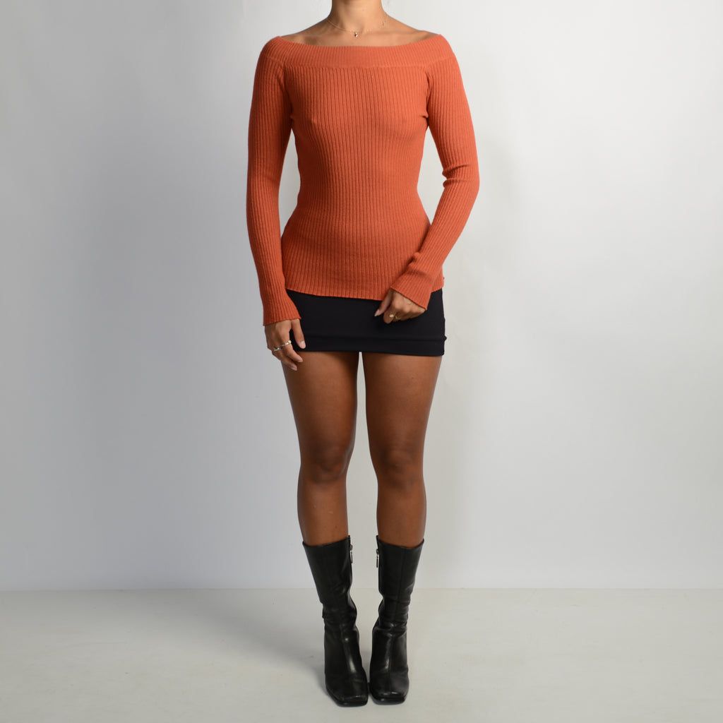 ORANGE RIB KNIT TOP